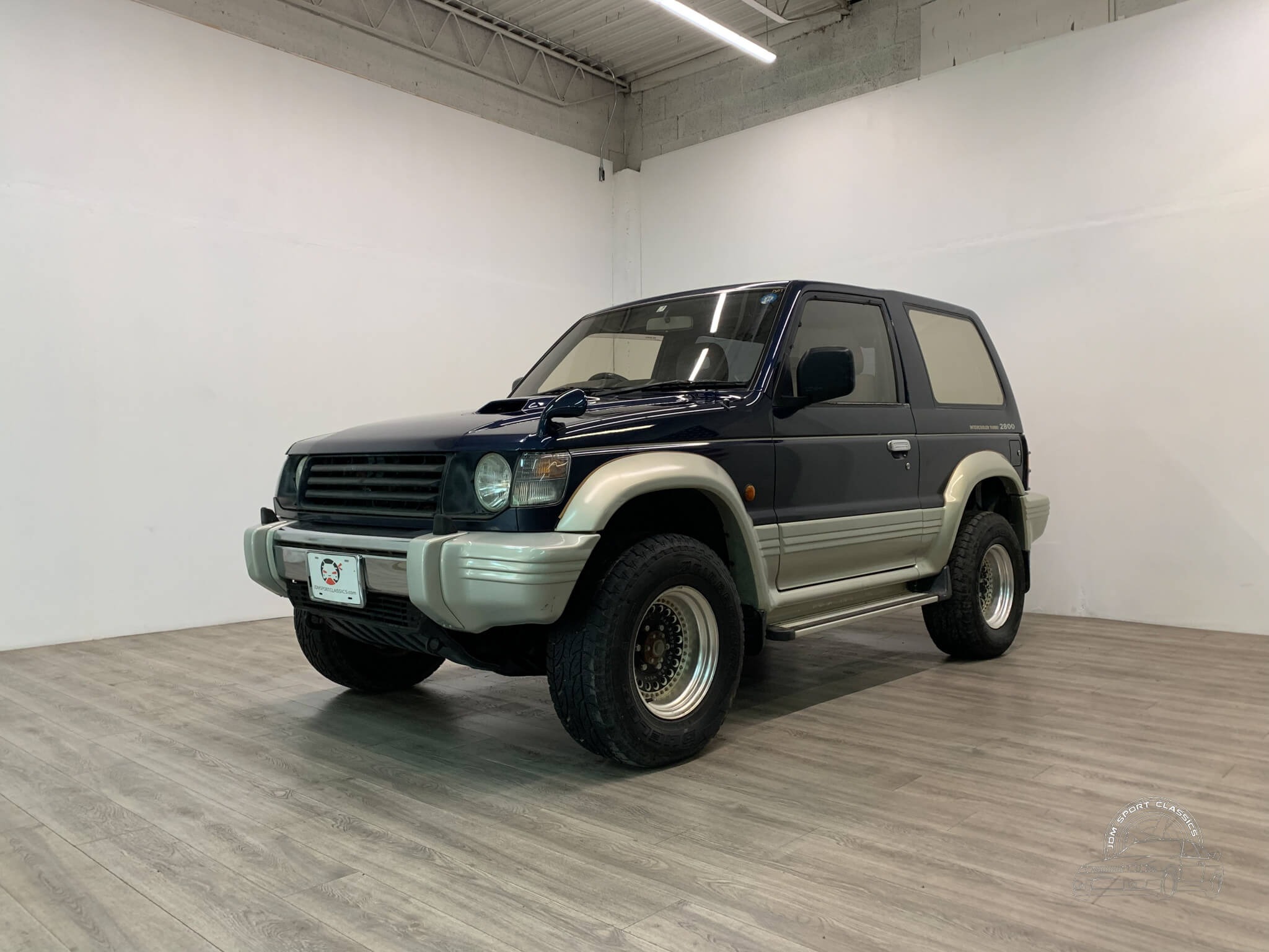 1993 Mitsubishi Pajero 4x4-1