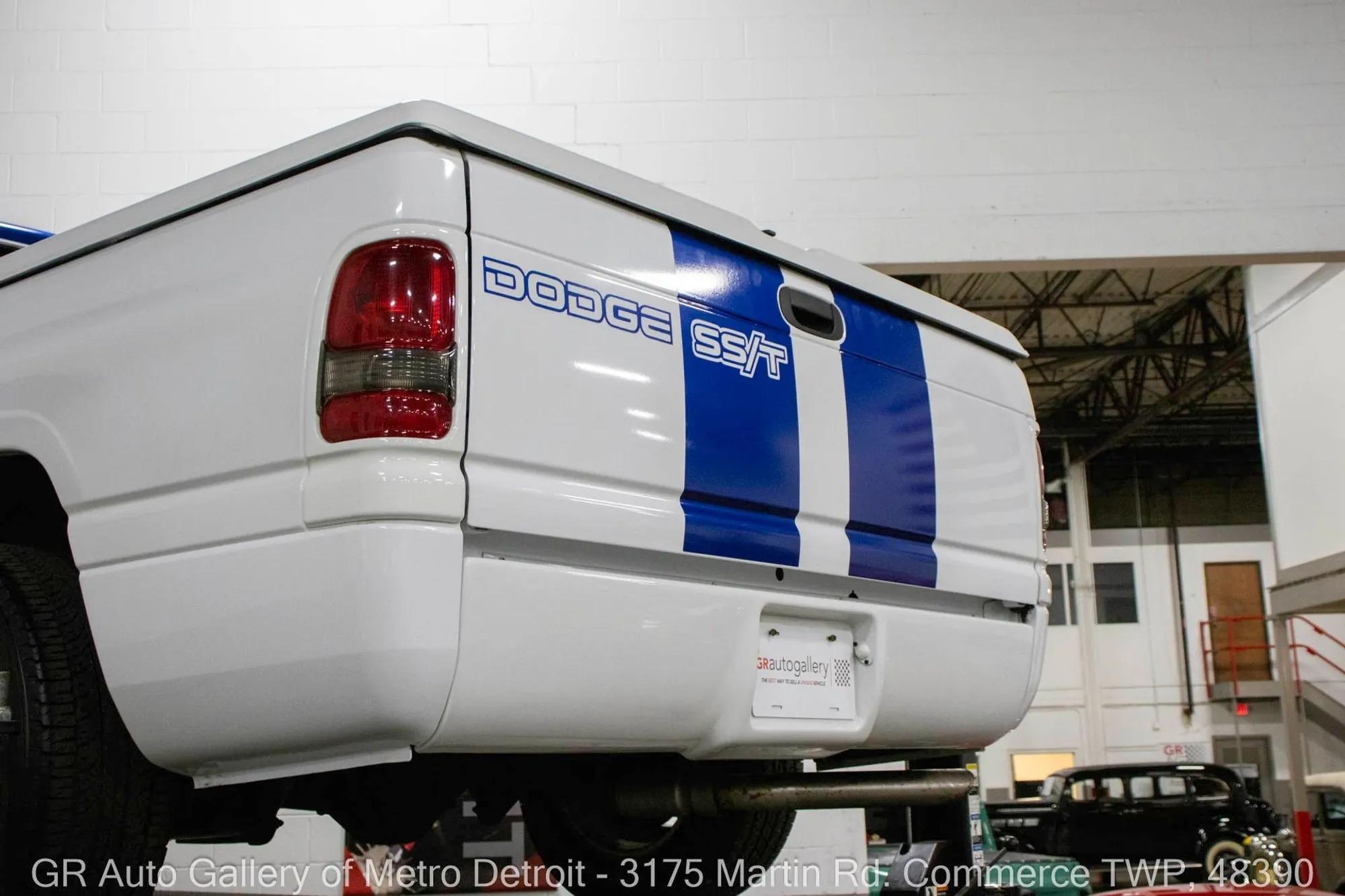 1998 Dodge Ram 1500 SS/T