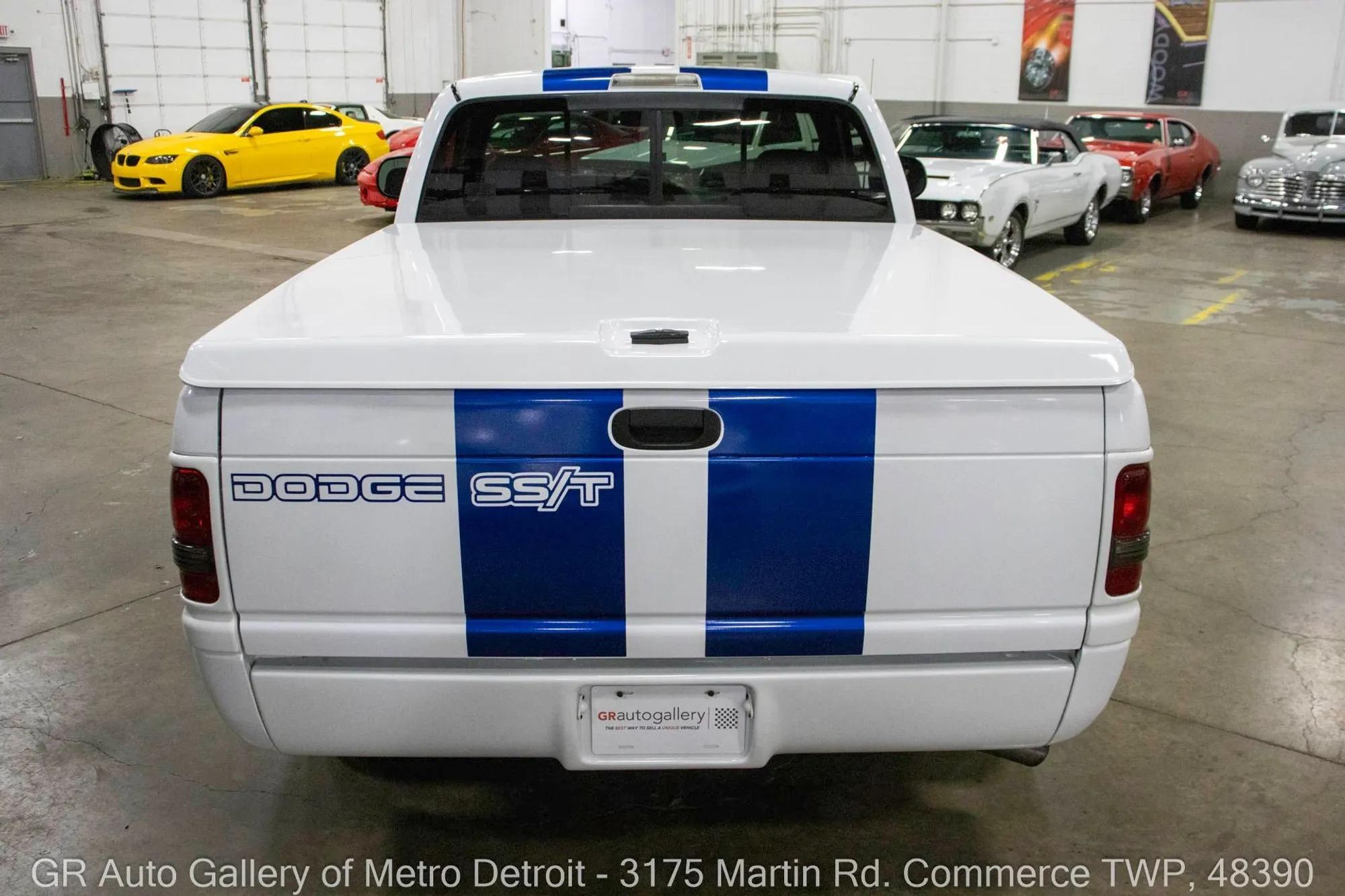 1998 Dodge Ram 1500 SS/T - 4