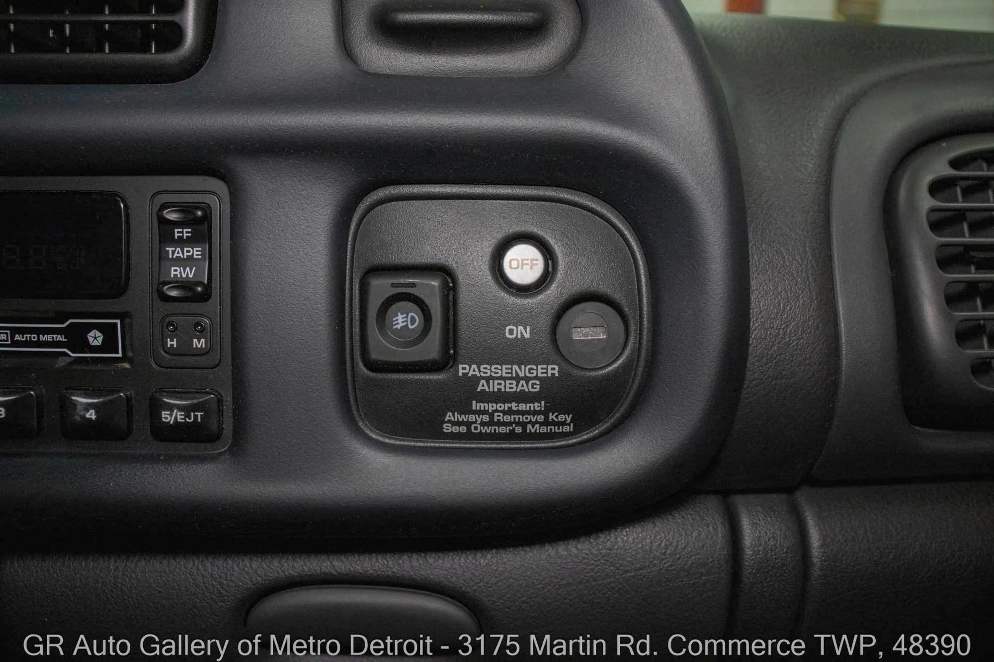 1998 Dodge Ram 1500 SS/T