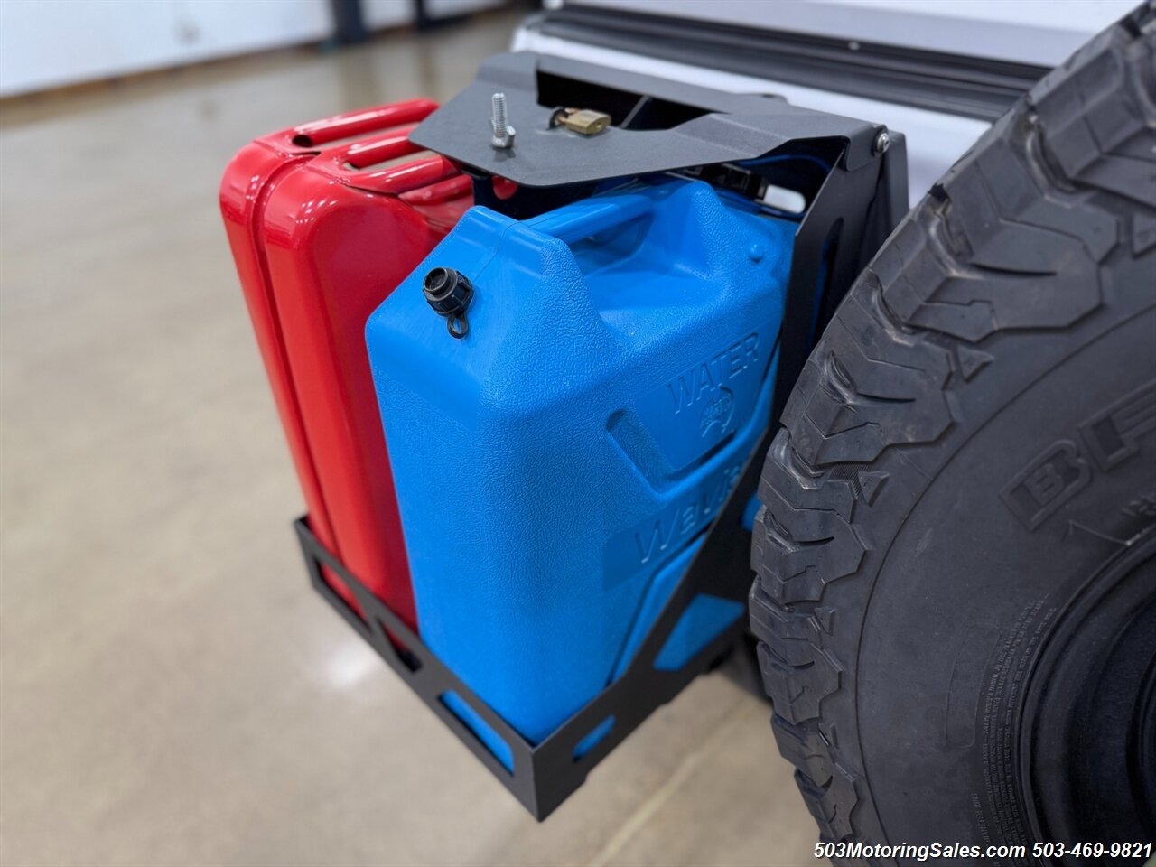 2019 Toyota Tacoma TRD Off-Road + Mammoth HV-1 Trailer