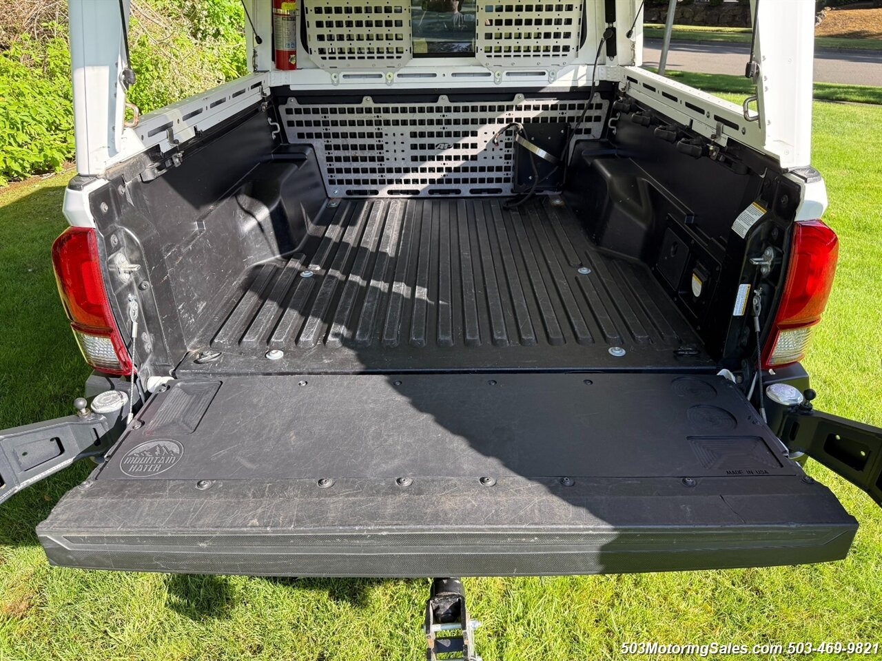 2019 Toyota Tacoma TRD Off-Road + Mammoth HV-1 Trailer