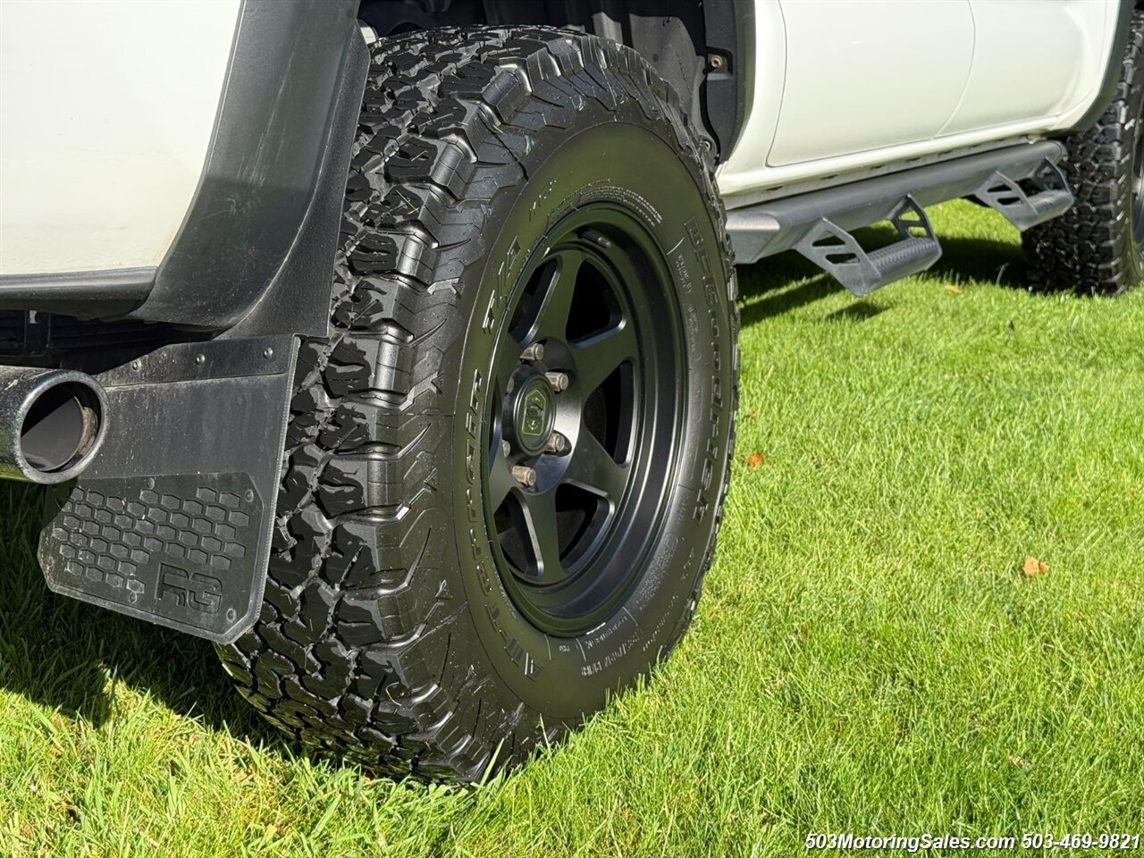 2019 Toyota Tacoma TRD Off-Road + Mammoth HV-1 Trailer