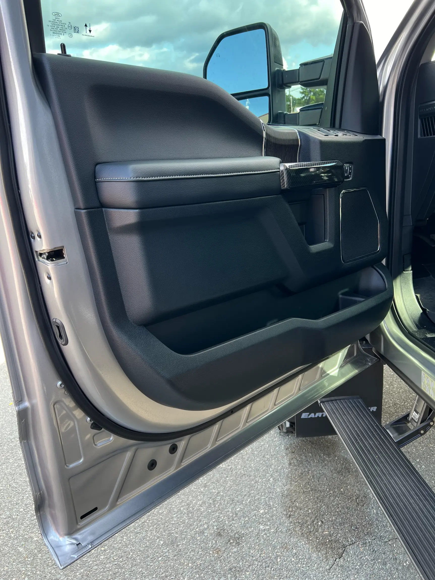 2021 EarthRoamer LTi-022