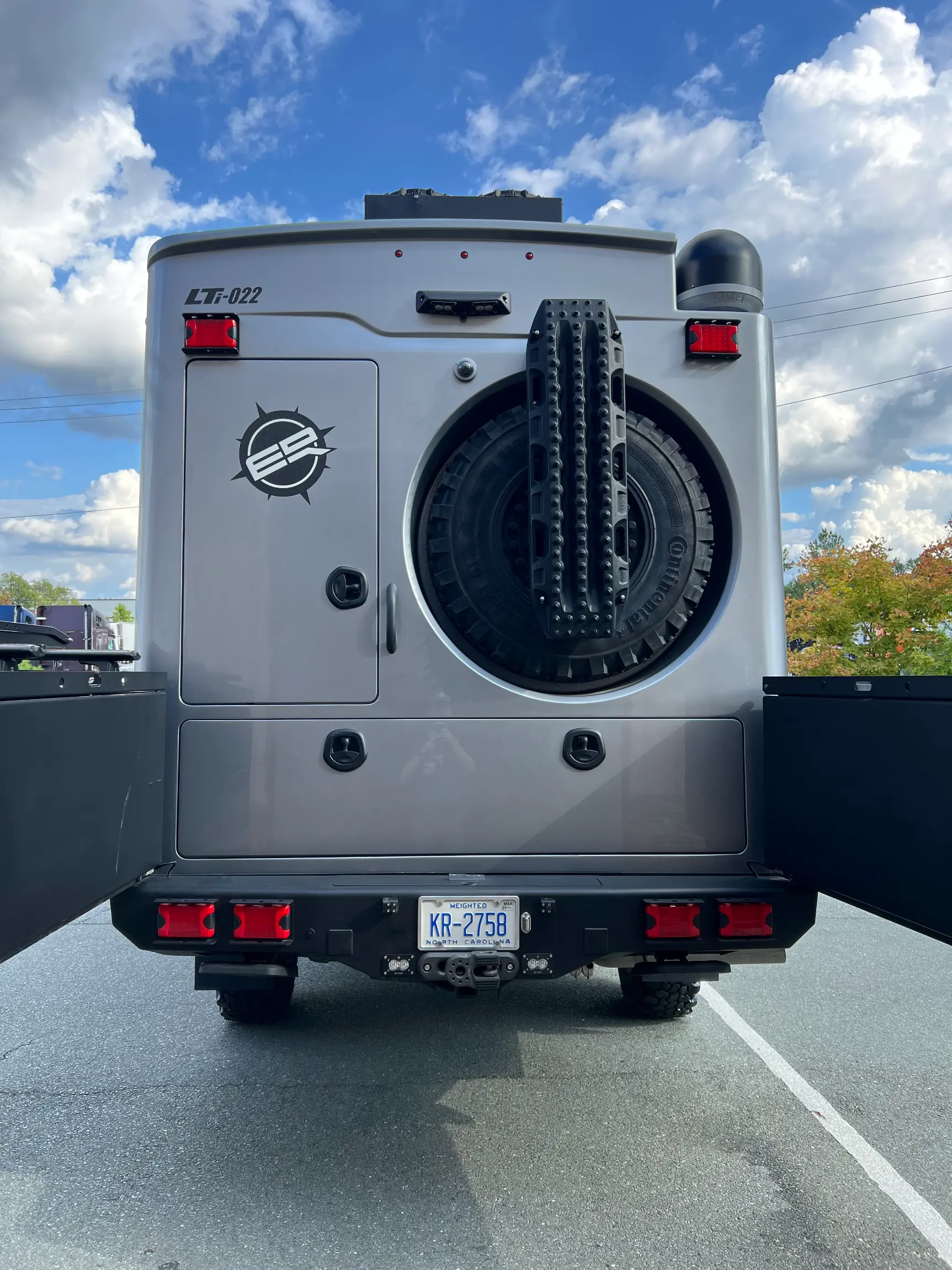 2021 EarthRoamer LTi-022