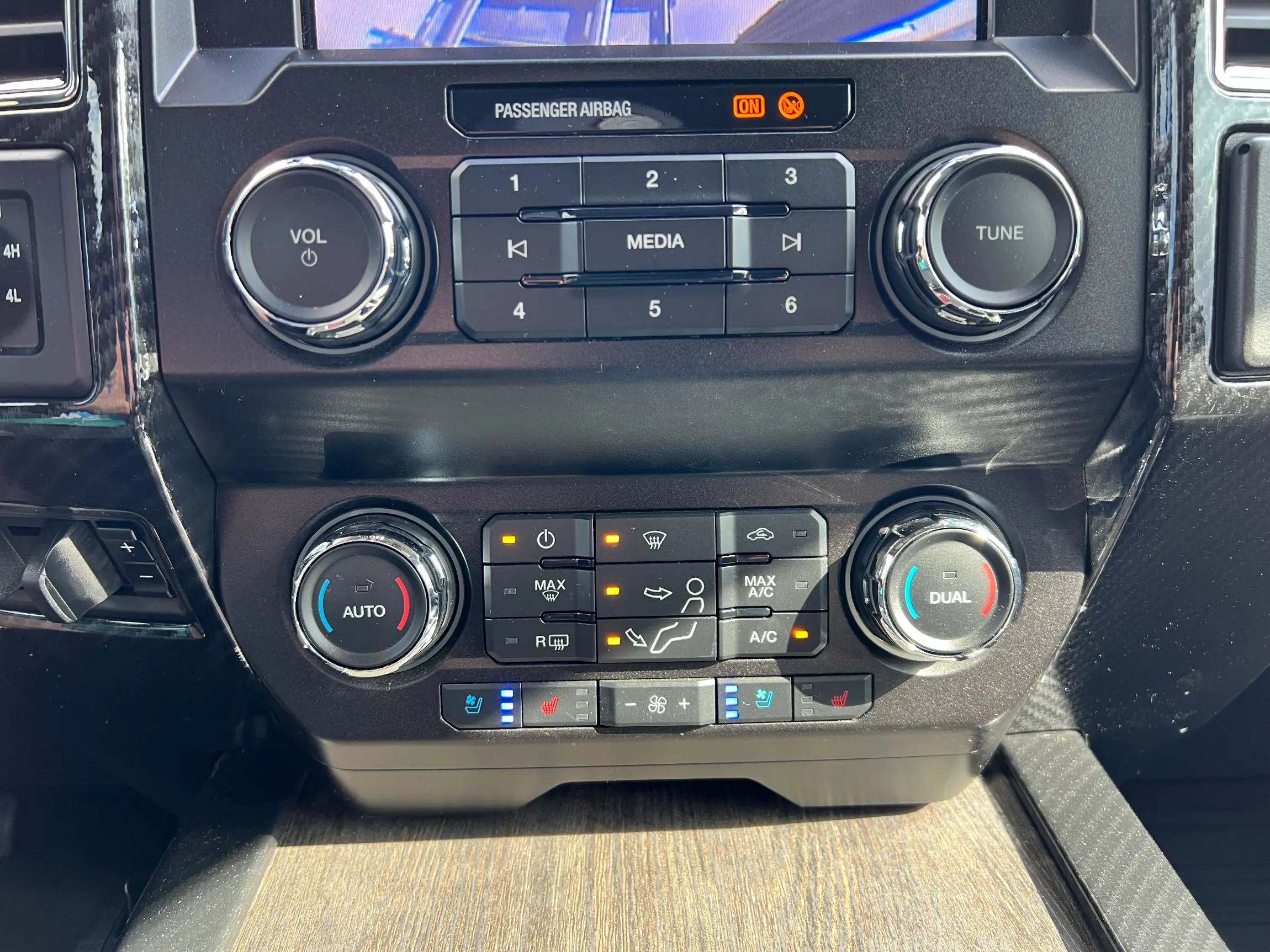 2021 EarthRoamer LTi-022