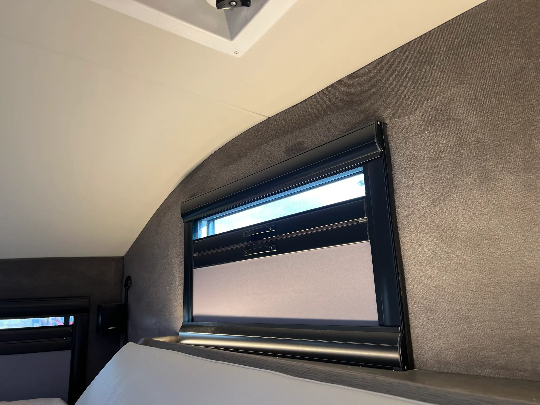 2021 EarthRoamer LTi-022