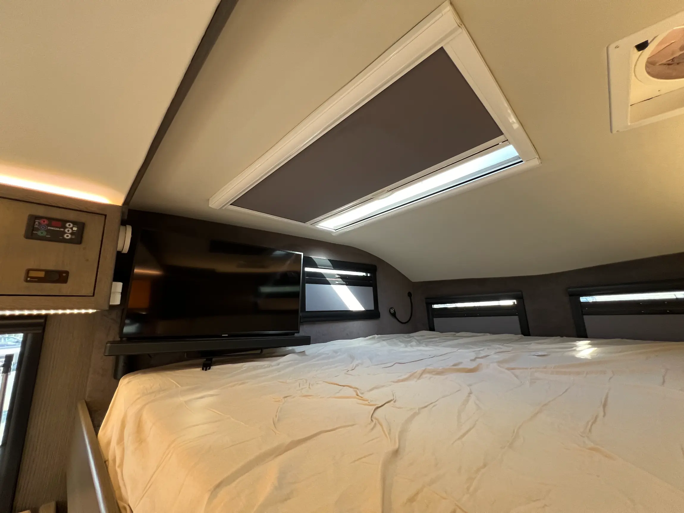 2021 EarthRoamer LTi-022