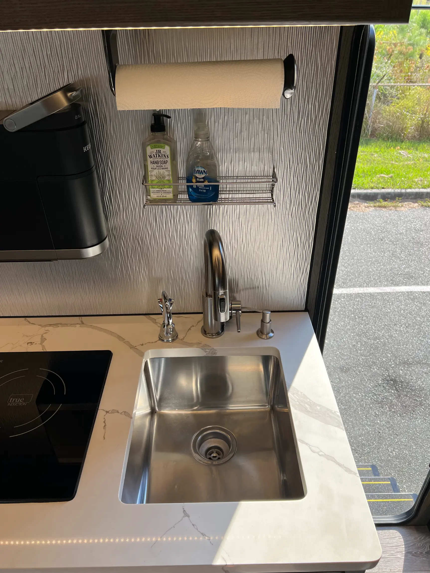 2021 EarthRoamer LTi-022