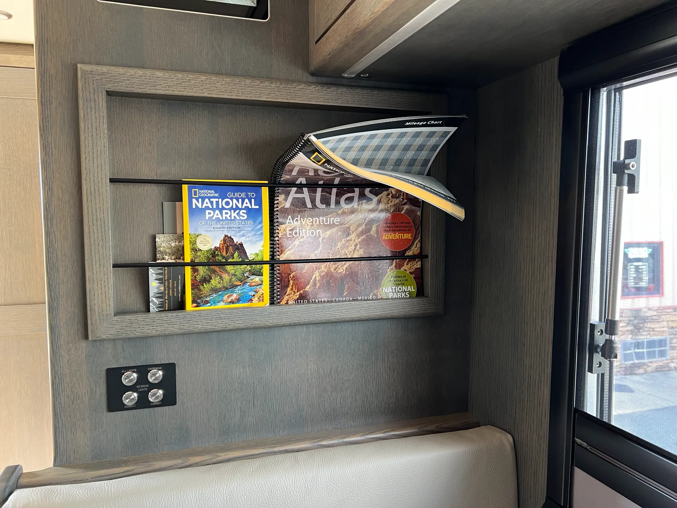 2021 EarthRoamer LTi-022