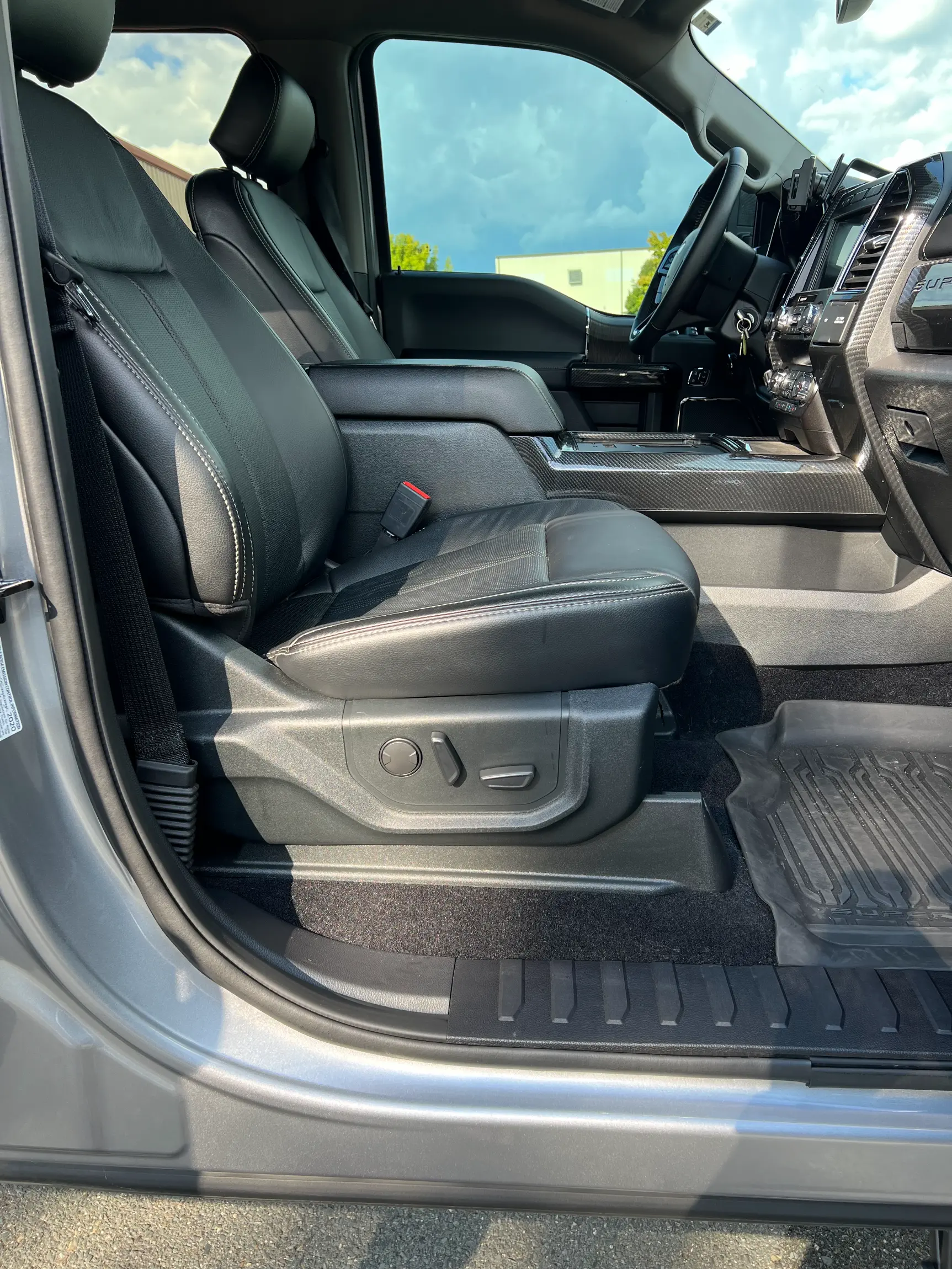 2021 EarthRoamer LTi-022