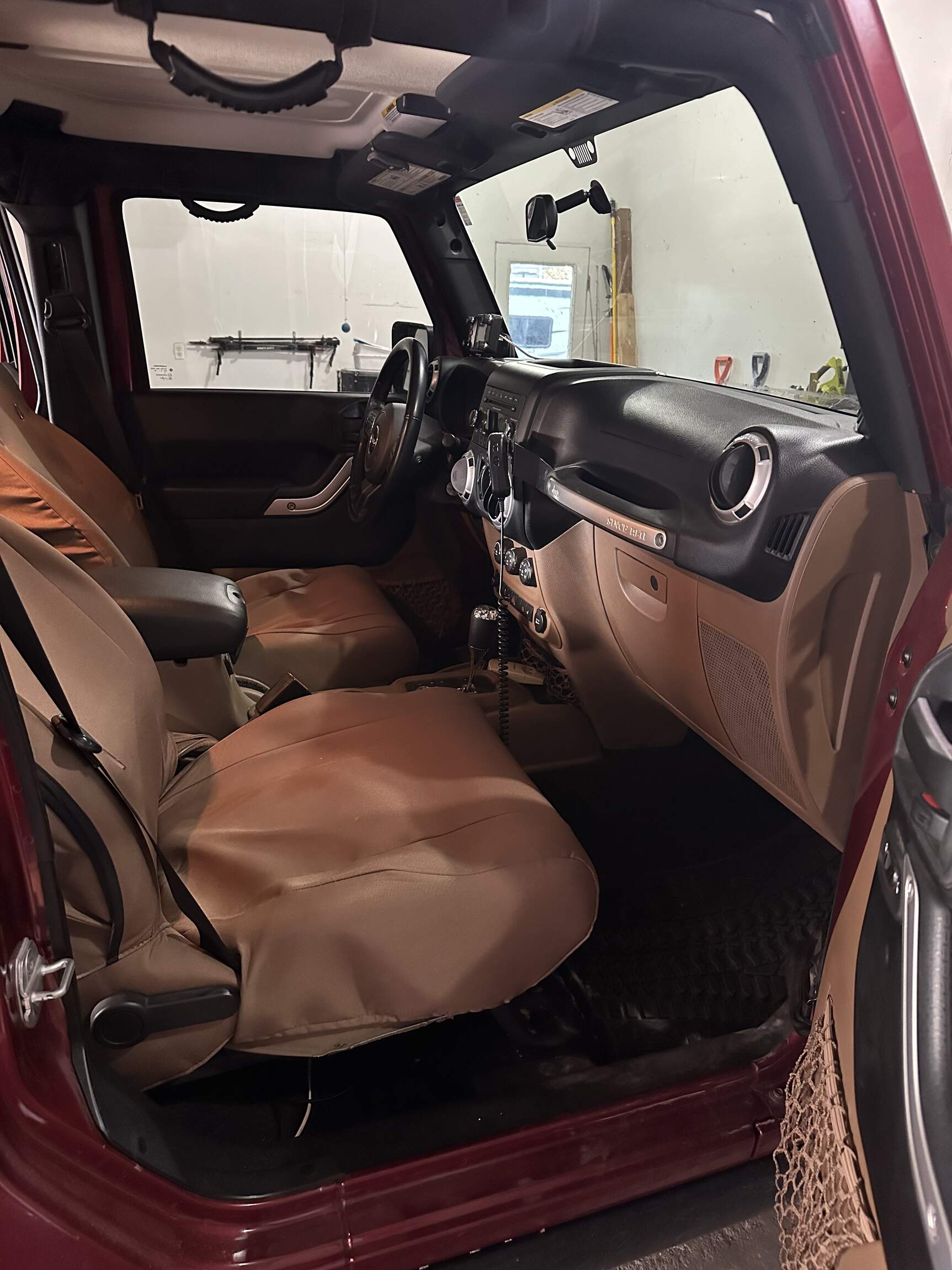 Sold: 2012 Jeep Wrangler Unlimited Rubicon 4×4