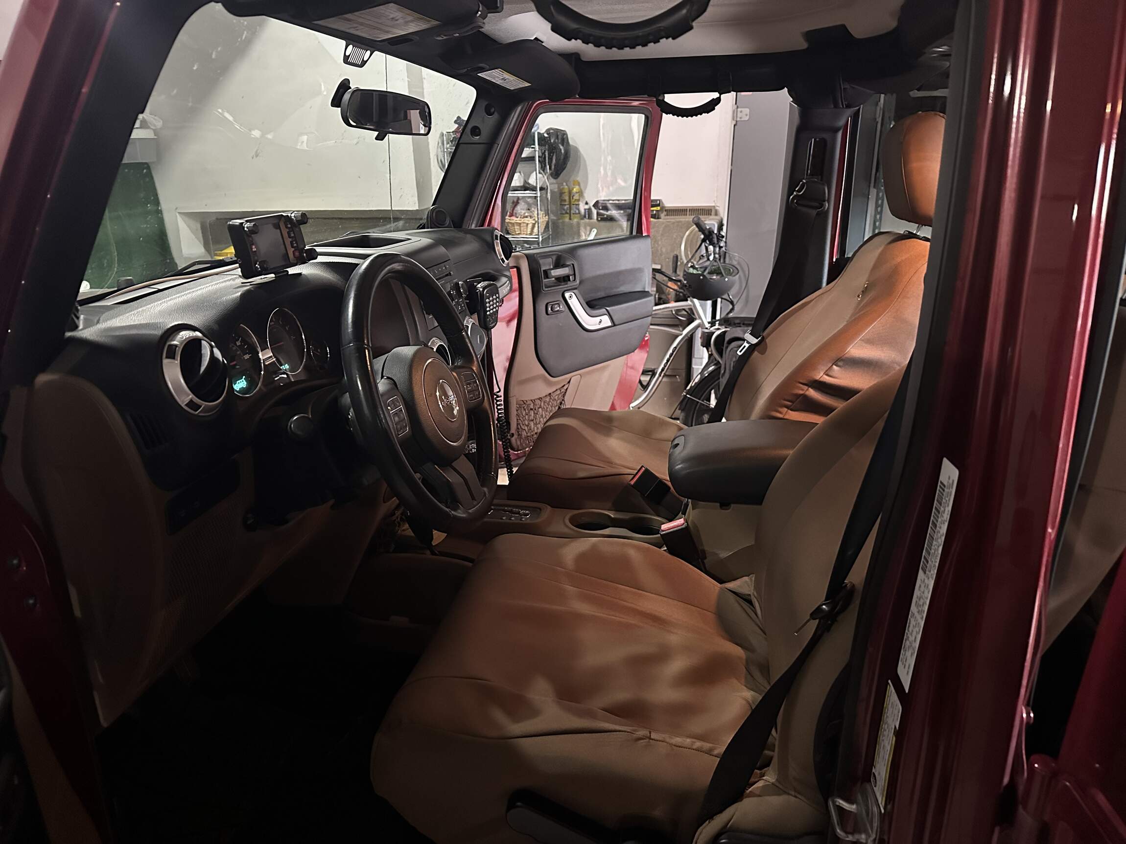 Sold: 2012 Jeep Wrangler Unlimited Rubicon 4×4