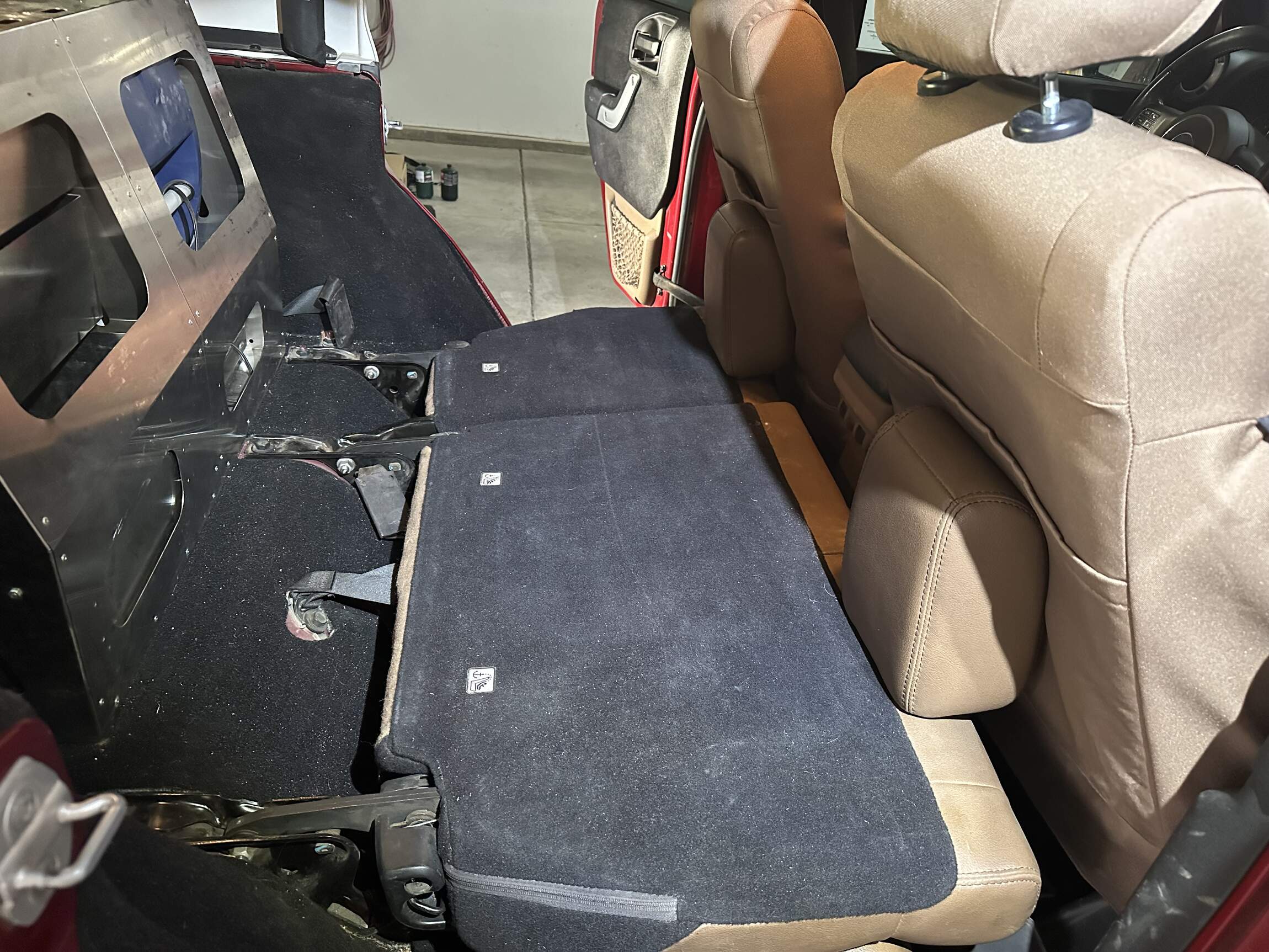 Sold: 2012 Jeep Wrangler Unlimited Rubicon 4×4