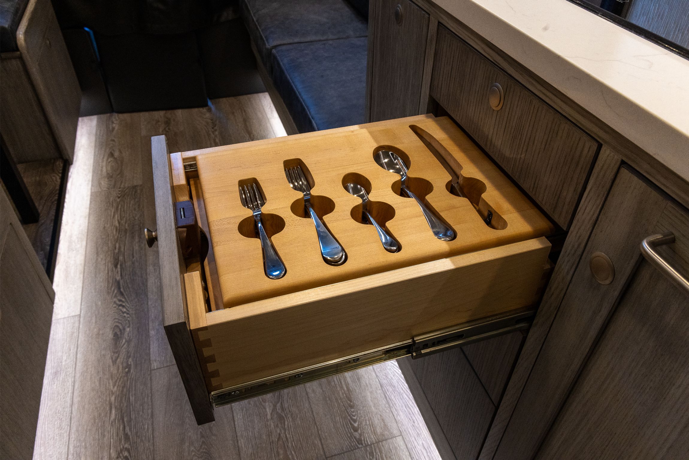 EarthRoamer XV-LTi 043