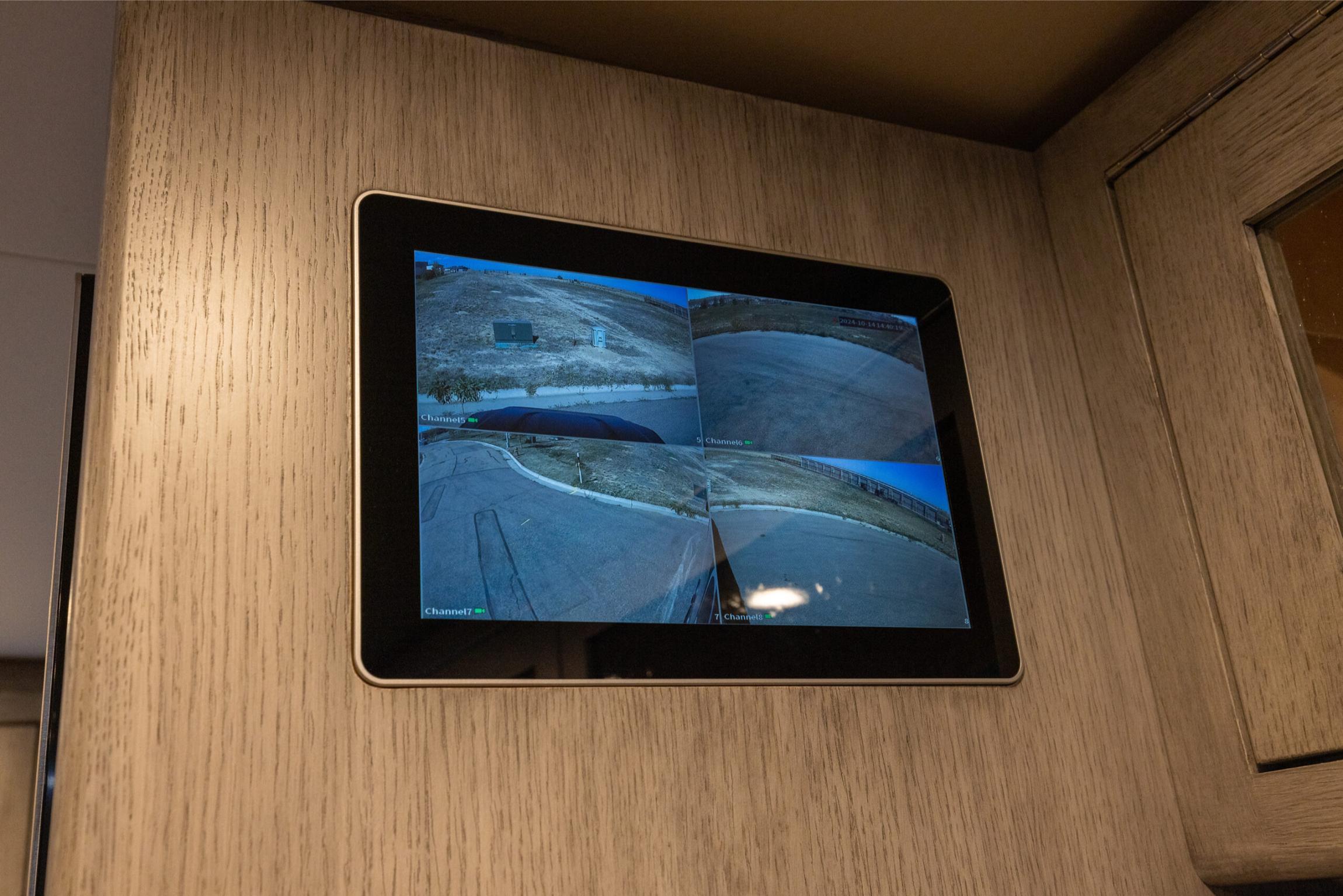 2021 EarthRoamer XV-LTi 030