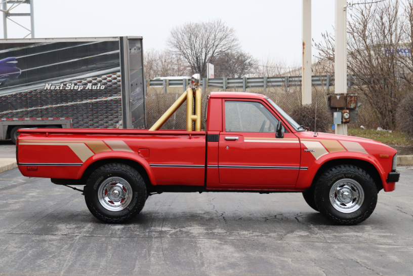 Sold: 1979 Toyota Hilux