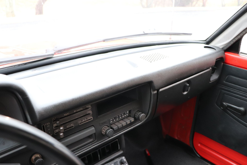 Sold: 1979 Toyota Hilux