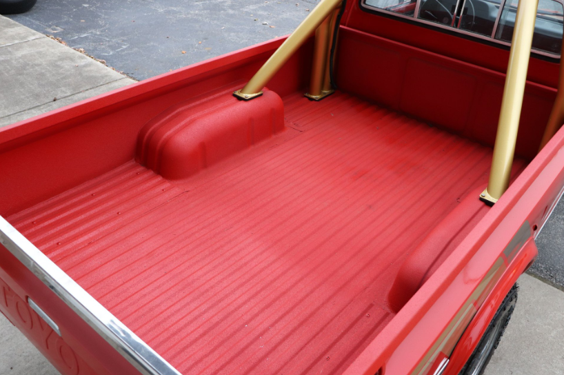 Sold: 1979 Toyota Hilux