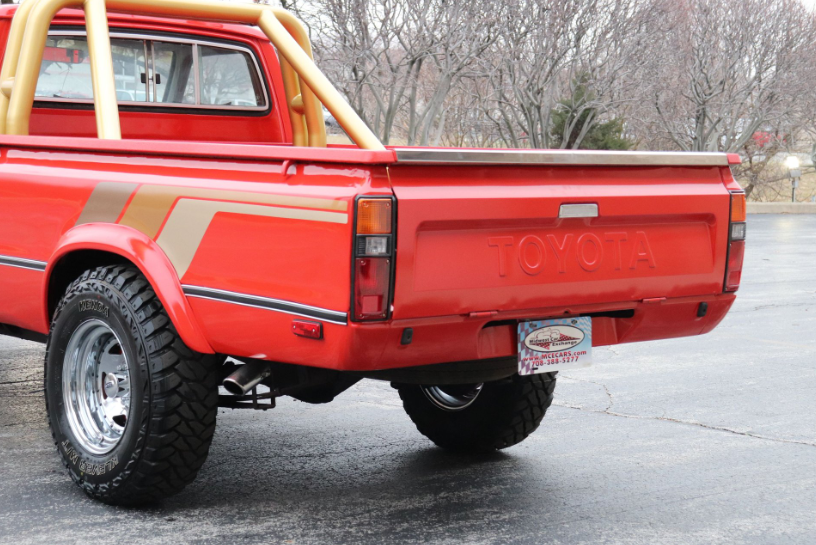 Sold: 1979 Toyota Hilux