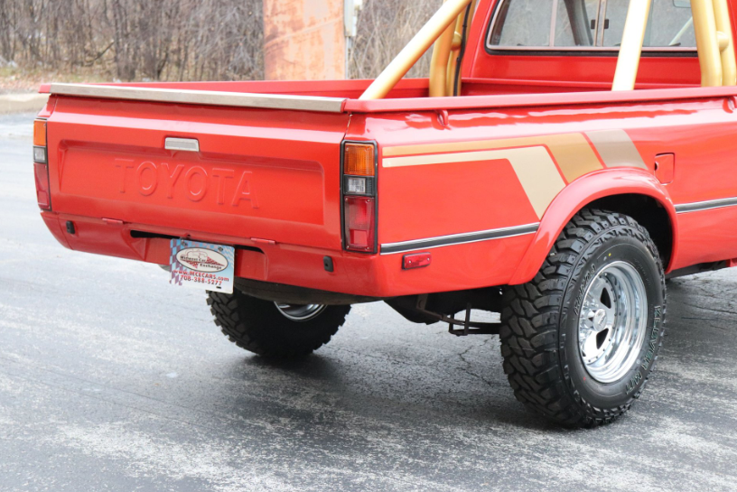 Sold: 1979 Toyota Hilux