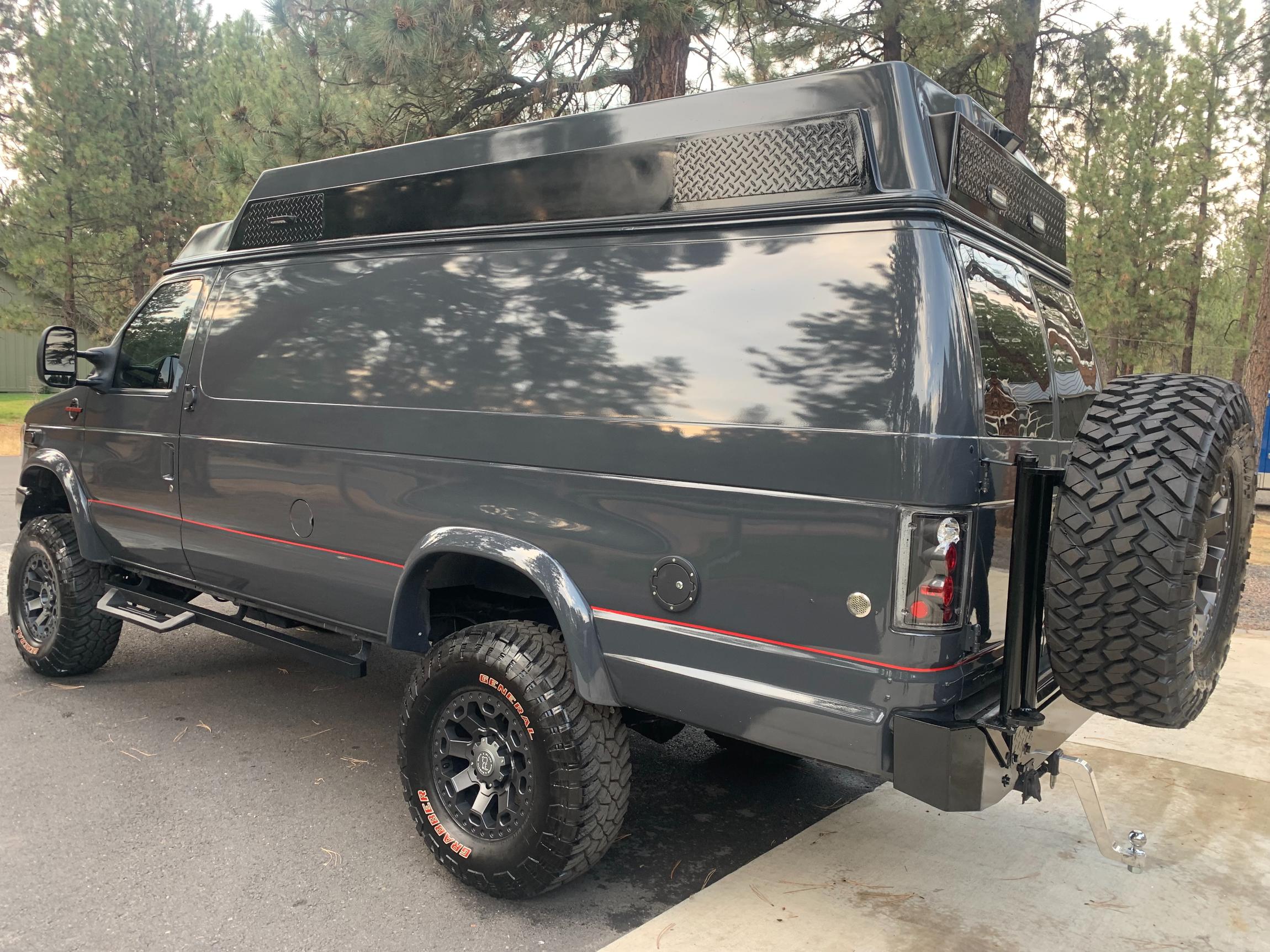 Sold: Custom 2009 Ford E-350 4×4 Camper Conversion