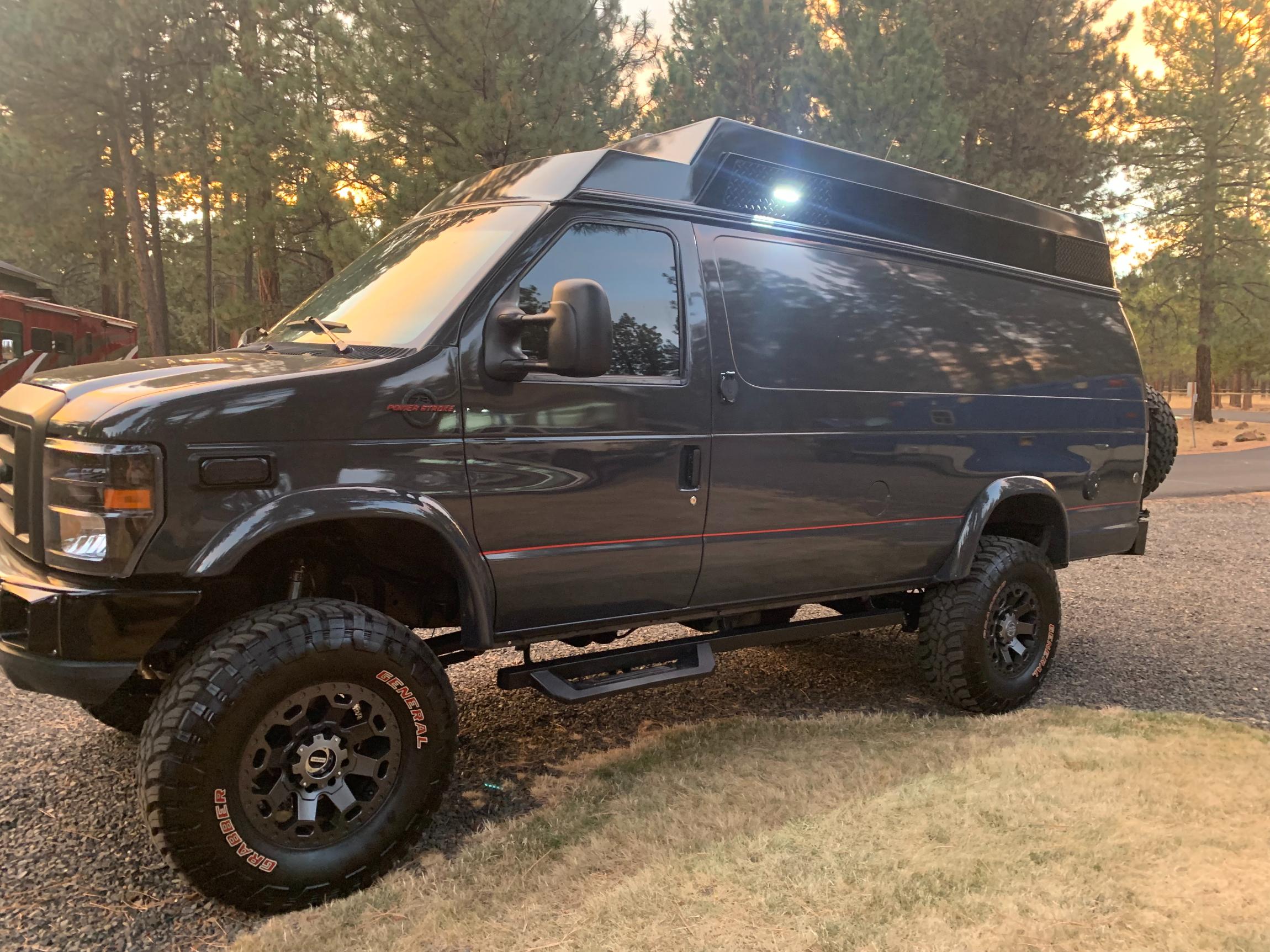 Sold: Custom 2009 Ford E-350 4×4 Camper Conversion