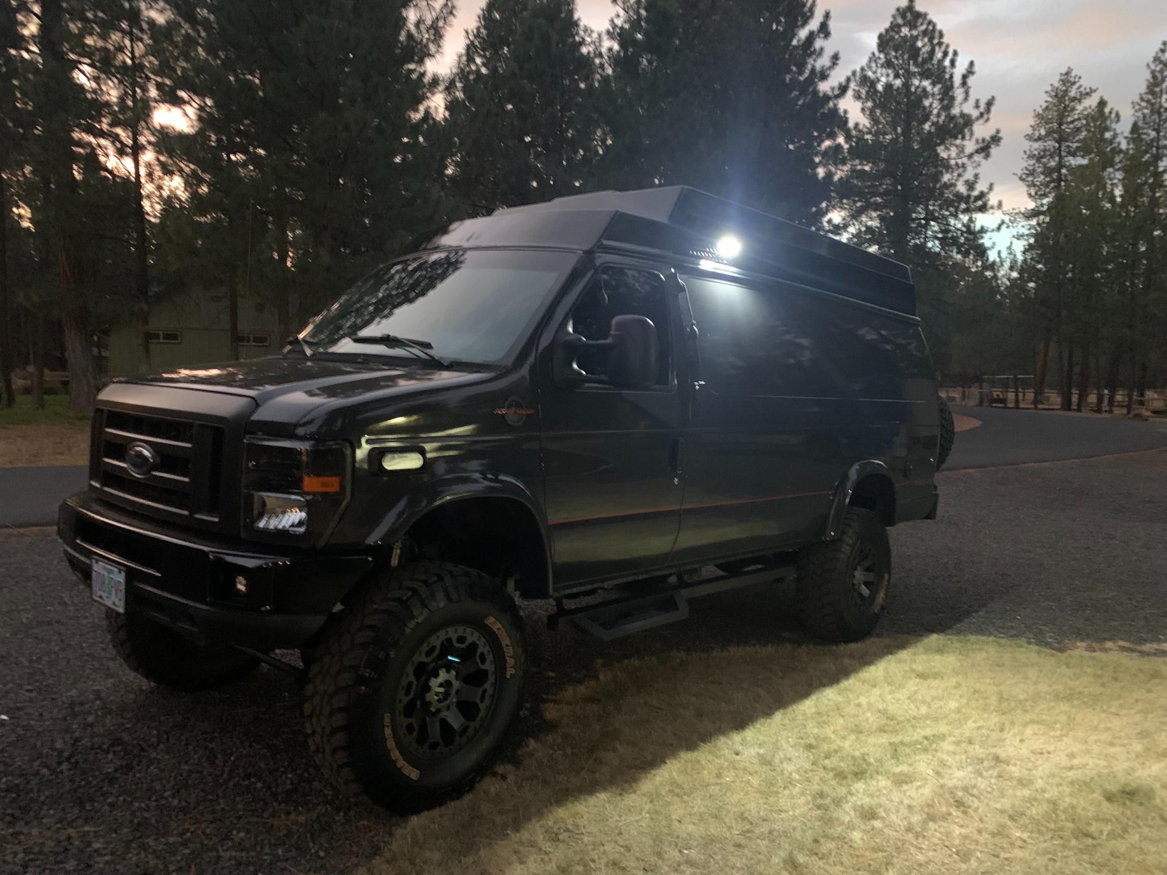 Sold: Custom 2009 Ford E-350 4×4 Camper Conversion