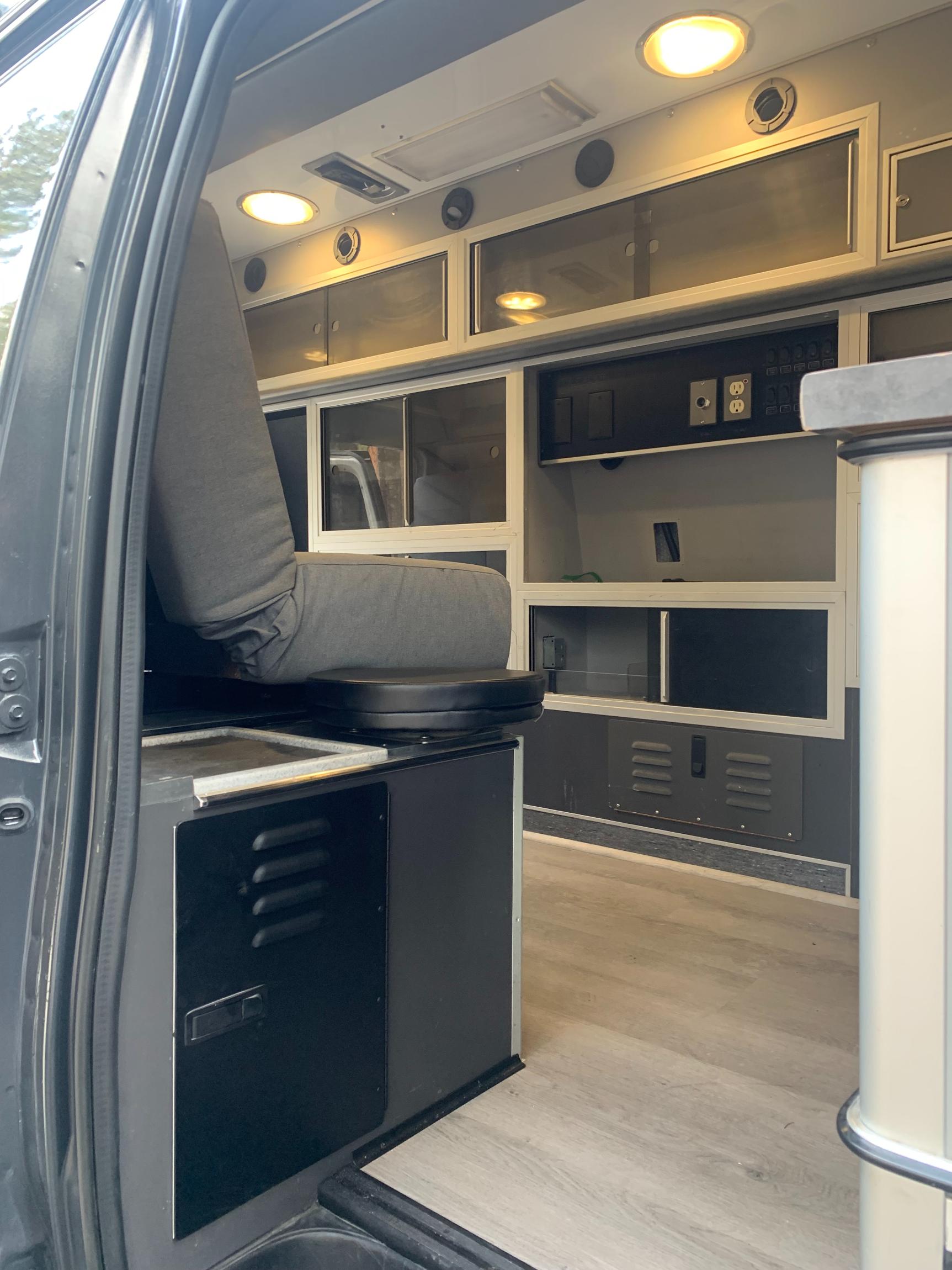 Sold: Custom 2009 Ford E-350 4×4 Camper Conversion