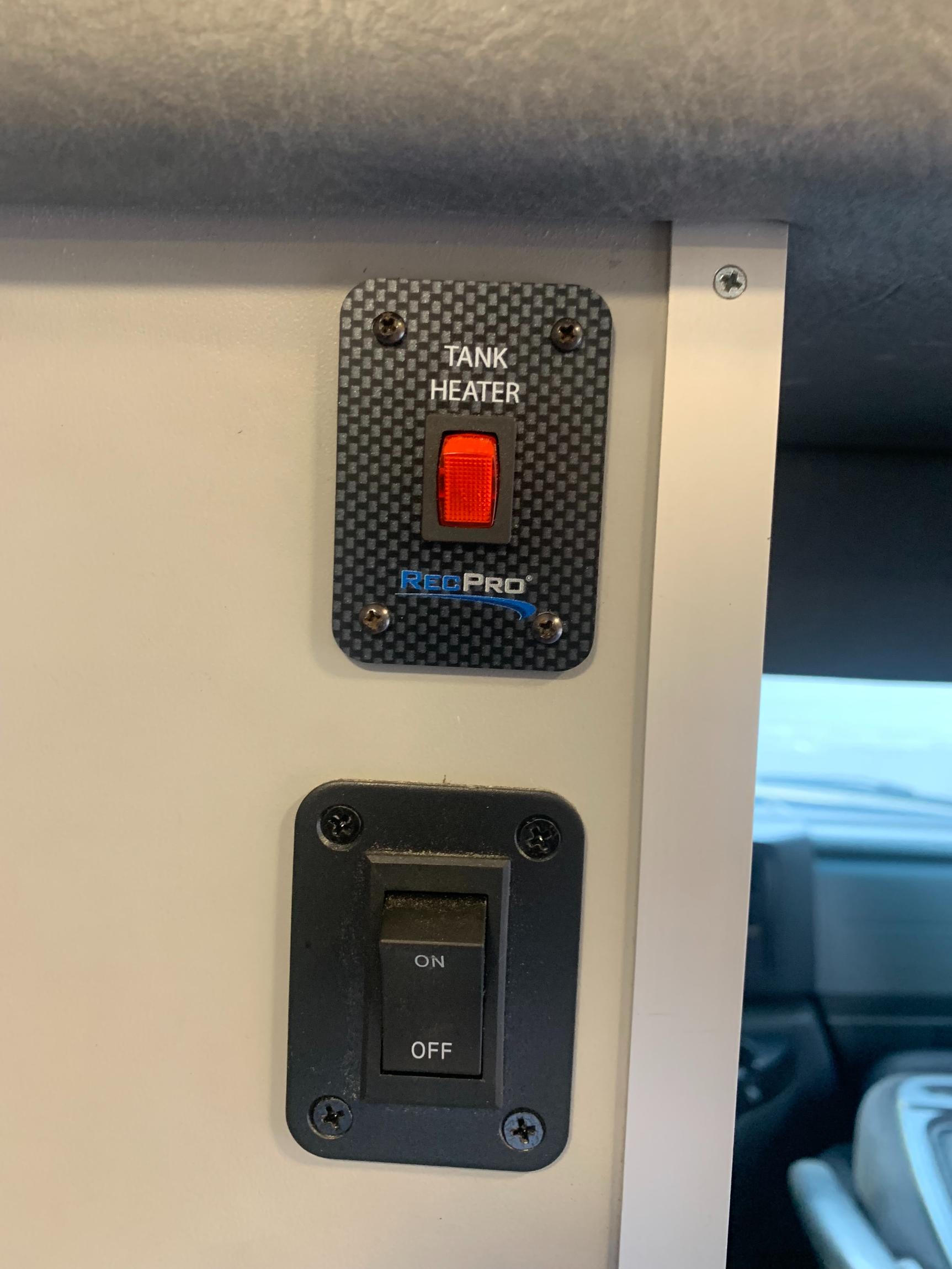 Sold: Custom 2009 Ford E-350 4×4 Camper Conversion