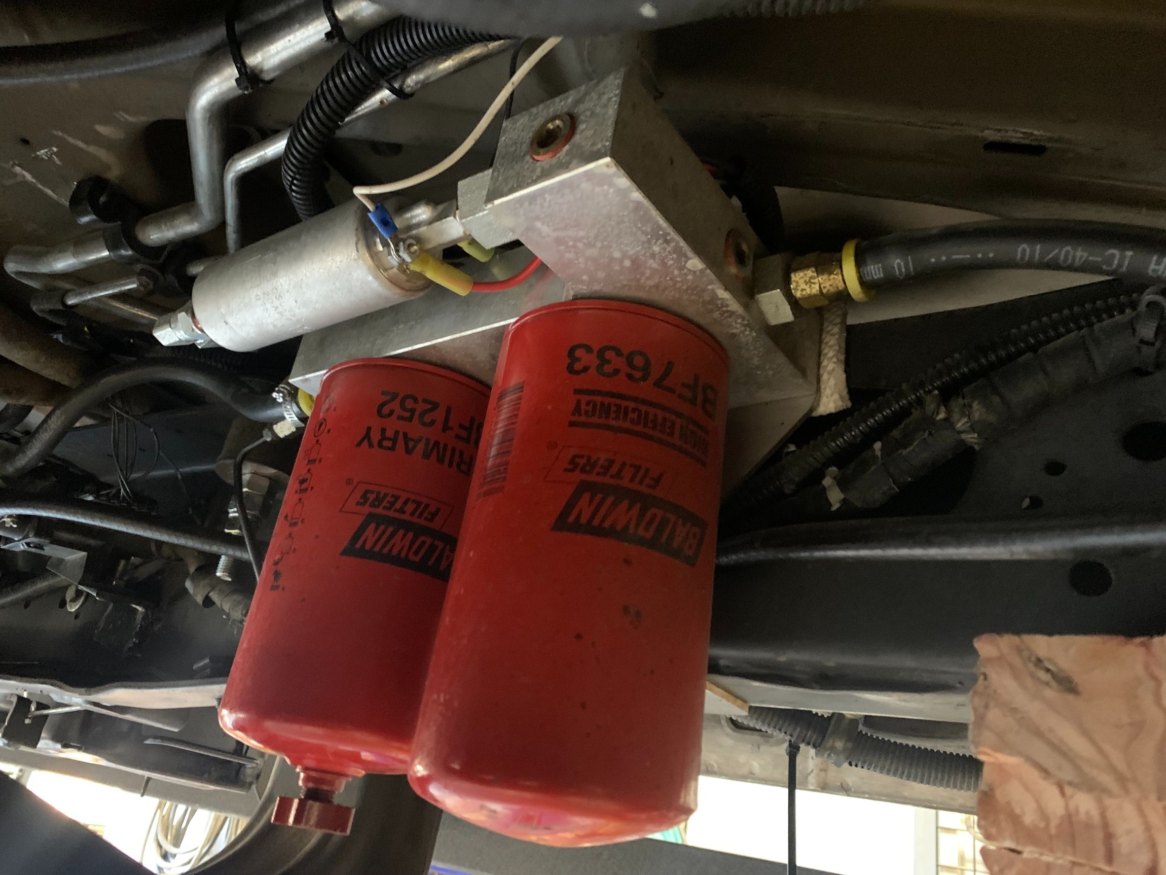 Sold: Custom 2009 Ford E-350 4×4 Camper Conversion