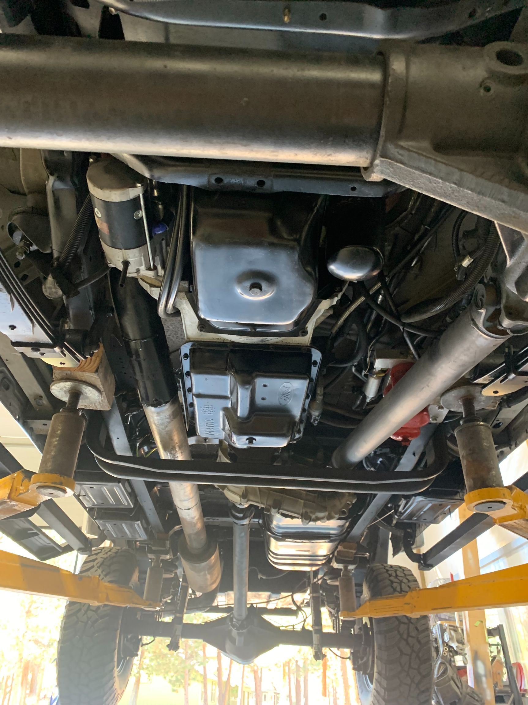 Sold: Custom 2009 Ford E-350 4×4 Camper Conversion