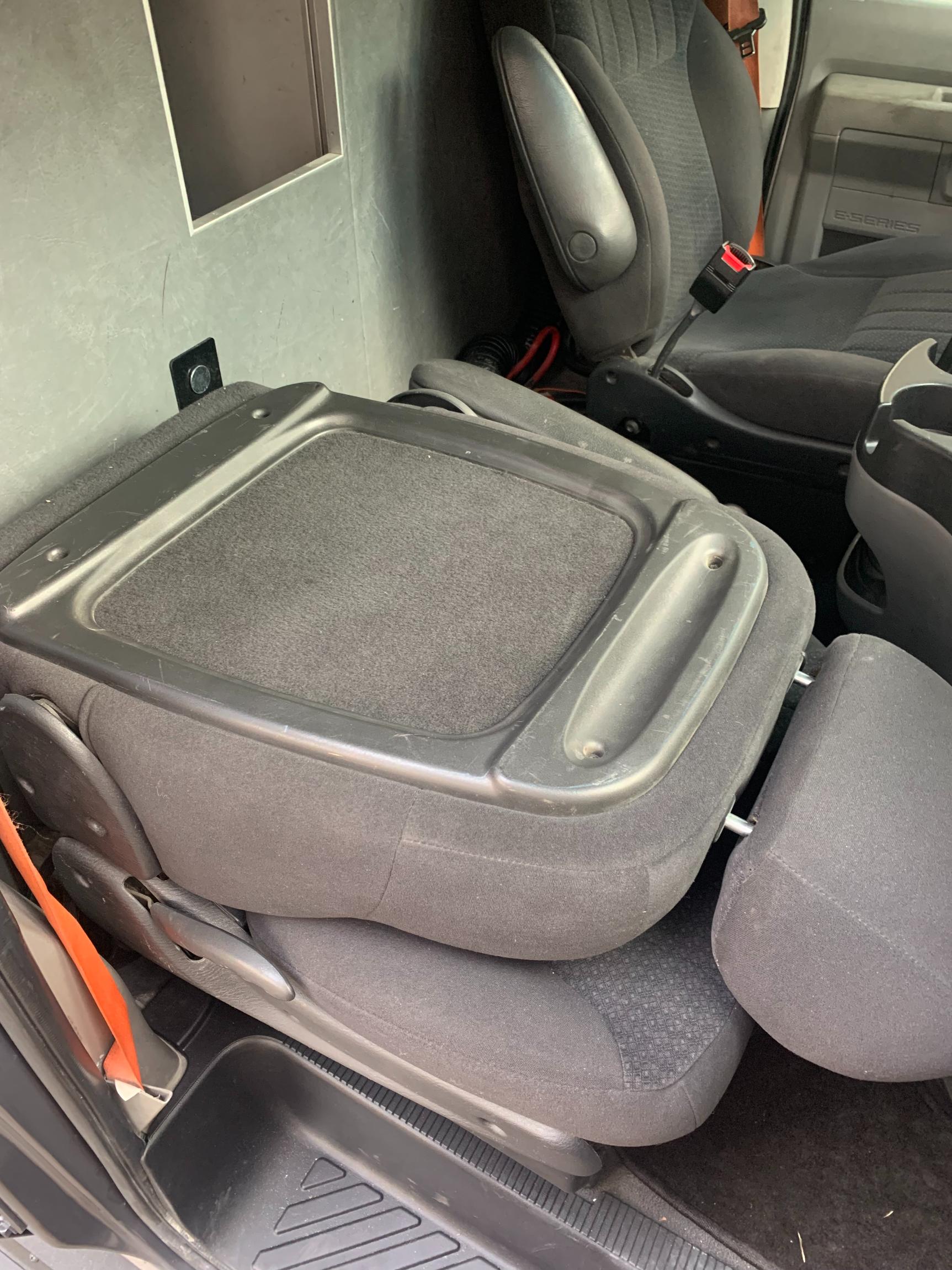 Sold: Custom 2009 Ford E-350 4×4 Camper Conversion