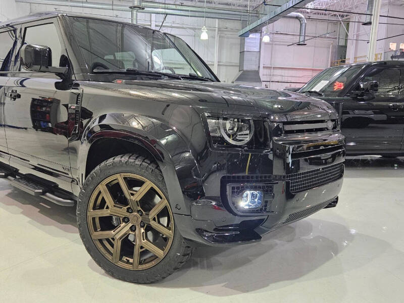 2025 Land Rover Defender 110 Urban Widetrack Edition