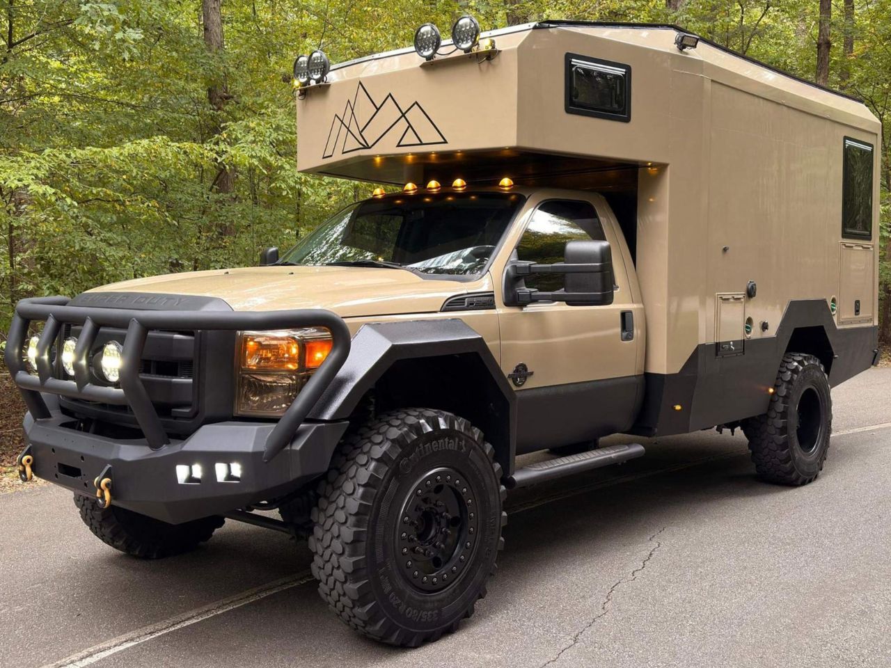 Sold: 2013 Ford F-550 Super Duty 4×4 Camper-1