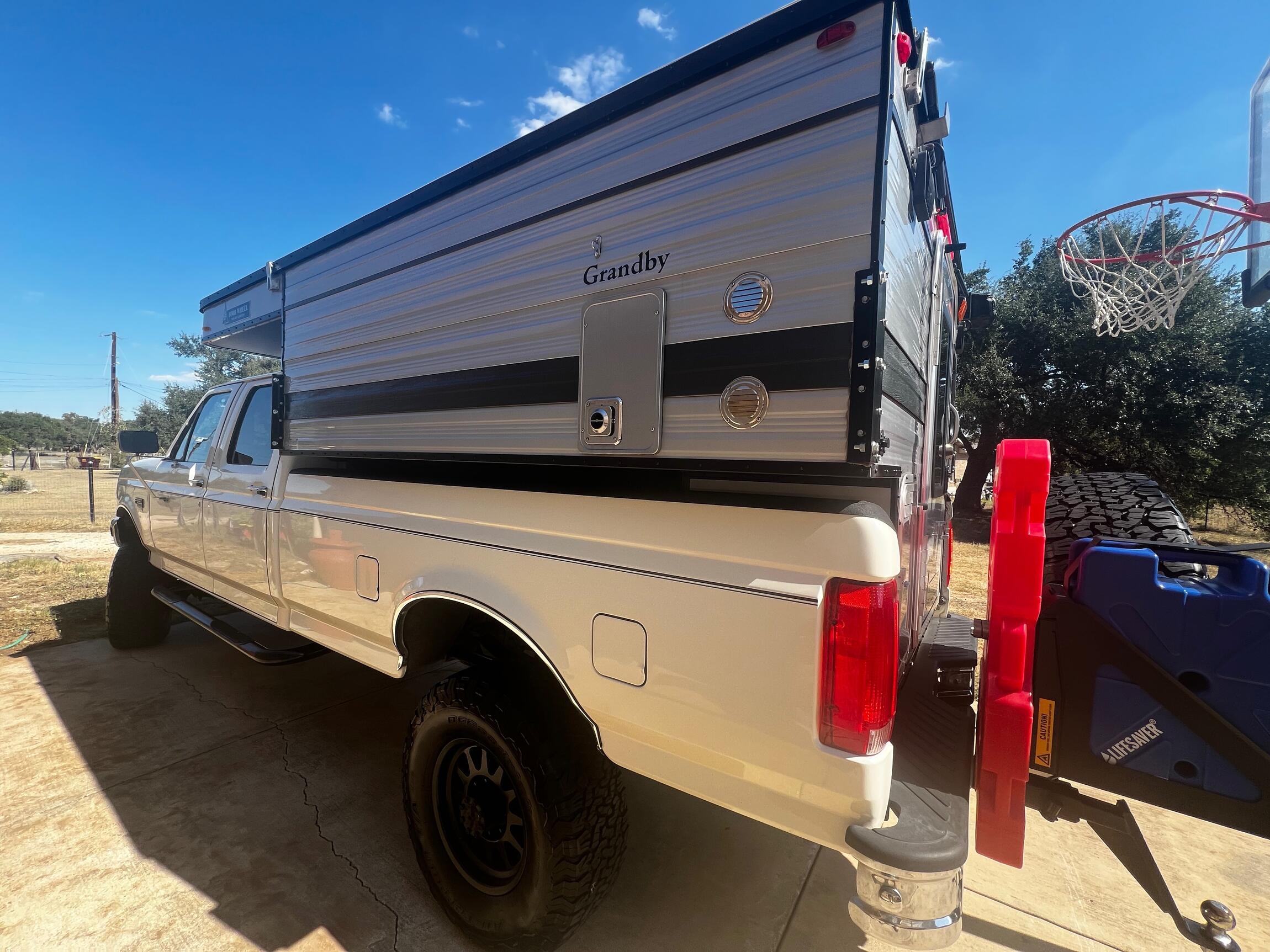 1997 Ford F-350 Power Stroke 4×4 Camper - 5
