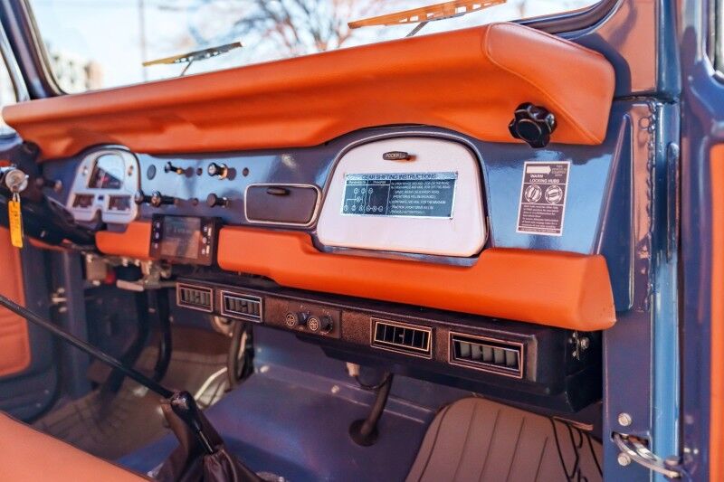 1977 Toyota Land Cruiser FJ45 - 4