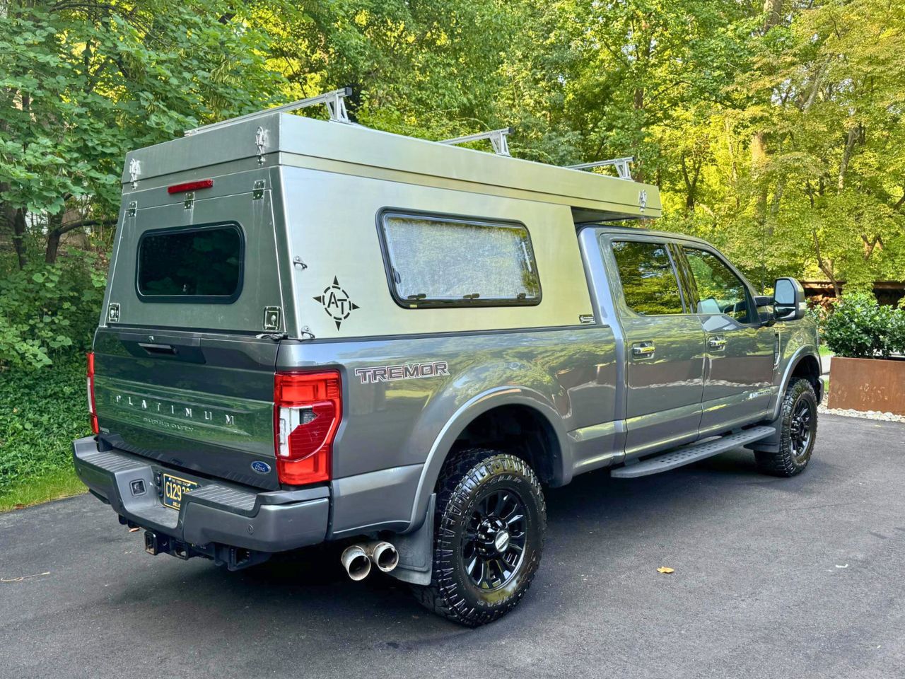 Sold: 2022 Ford F-250 Super Duty Platinum-1