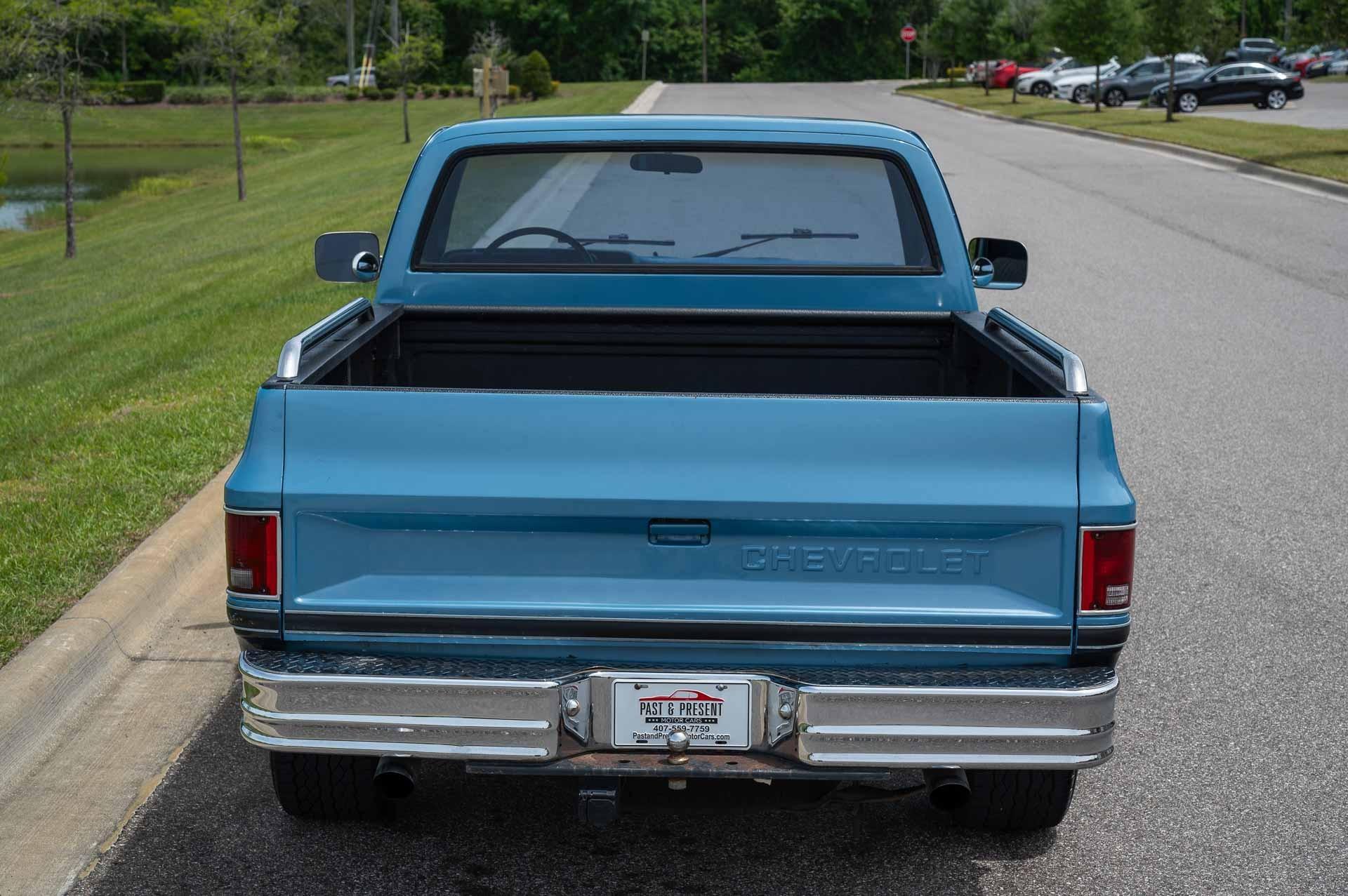 LS-Powered 1985 Chevrolet C10 - 4