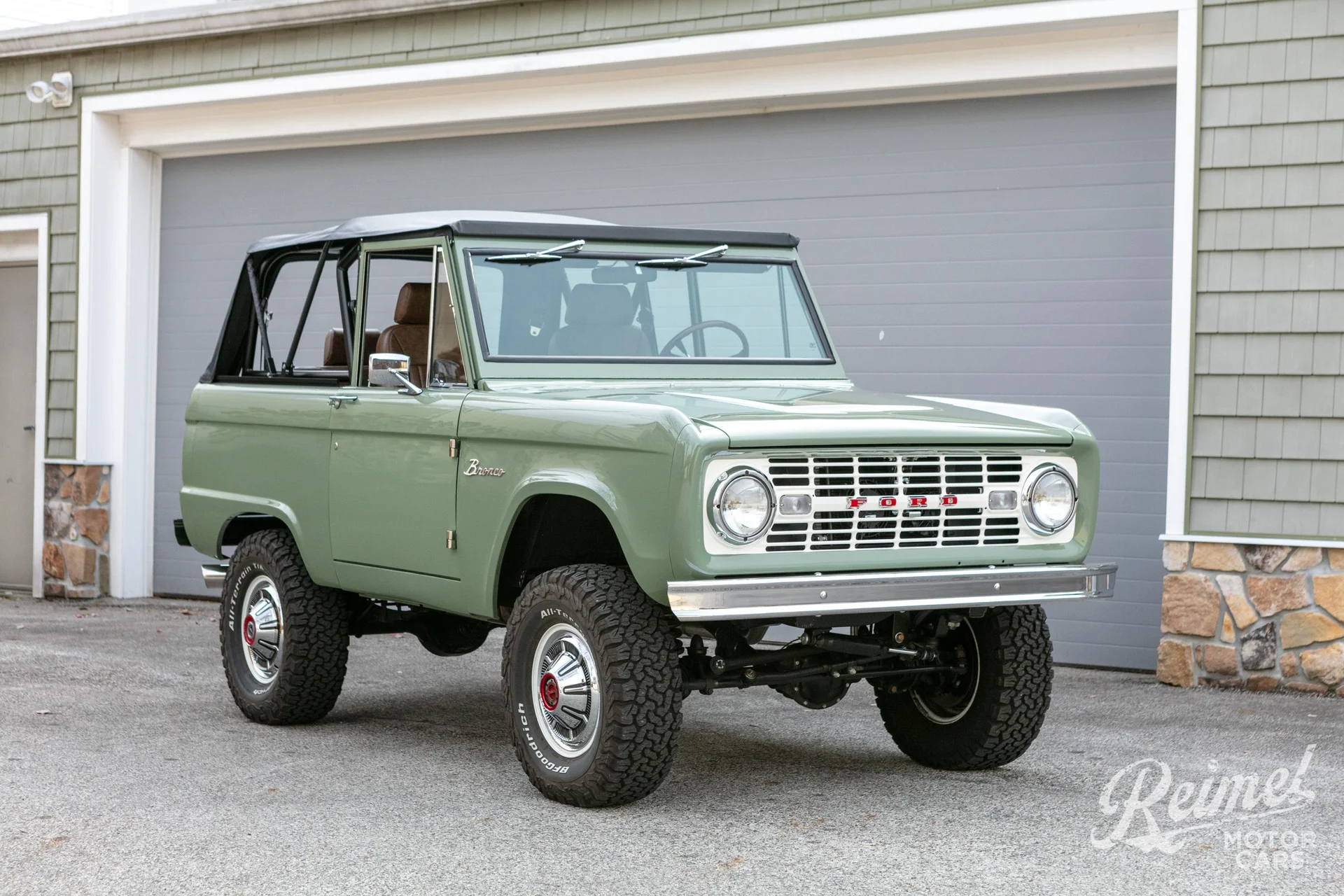 Sold: 1966 Ford Bronco