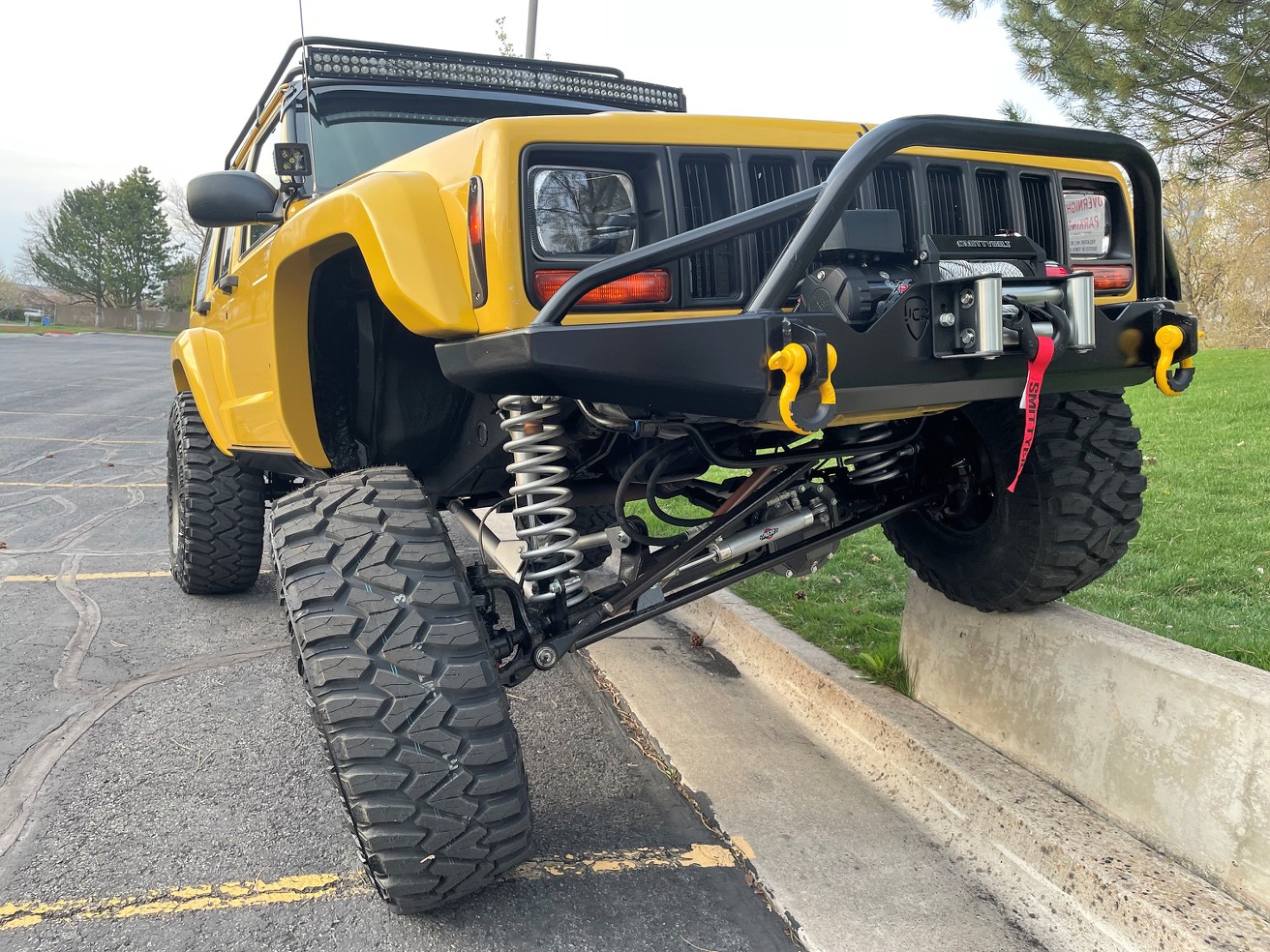 Sold: Heavily-Modified Solar Yellow 2000 Jeep Cherokee XJ