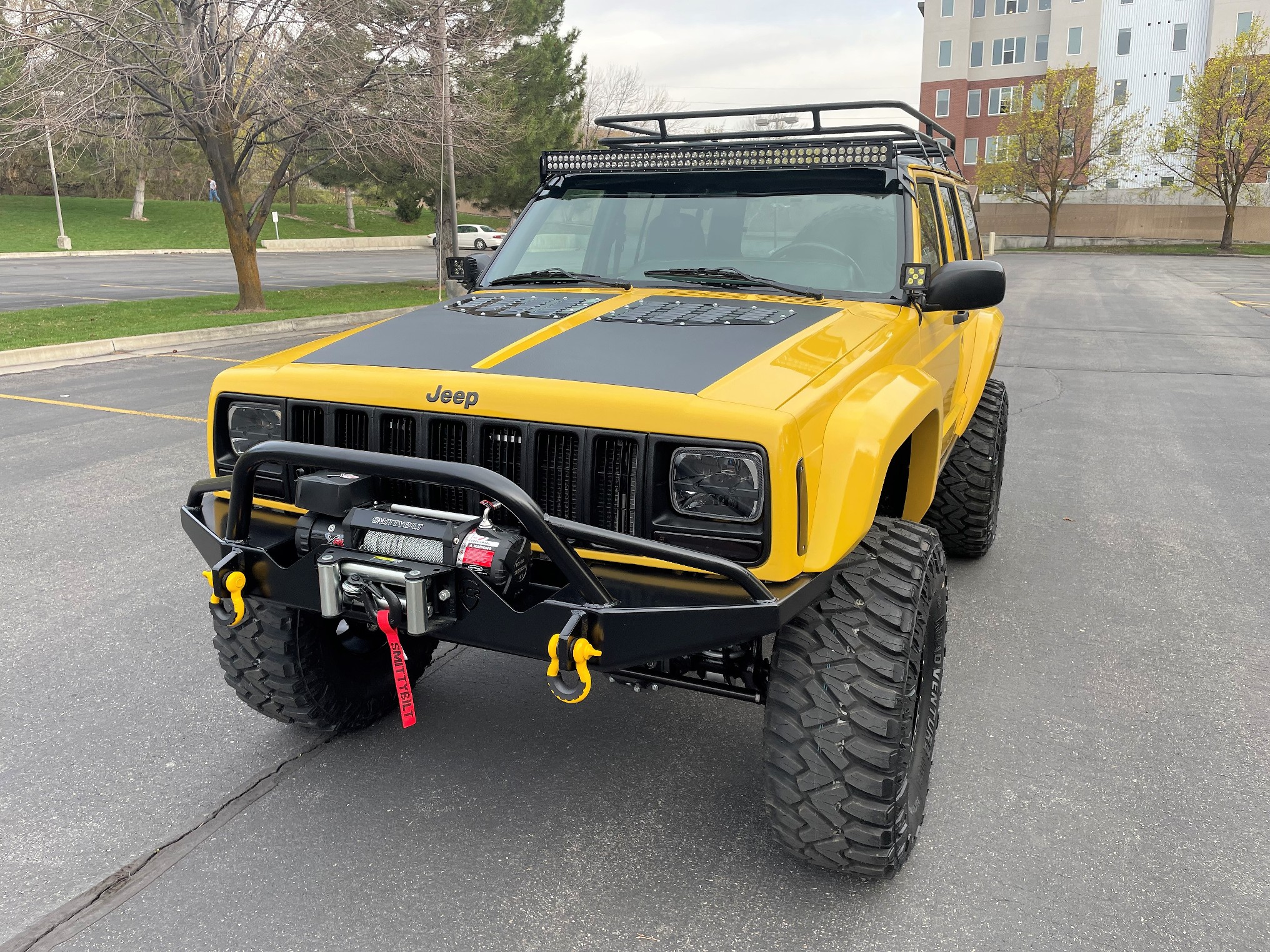 Sold: Heavily-Modified Solar Yellow 2000 Jeep Cherokee XJ