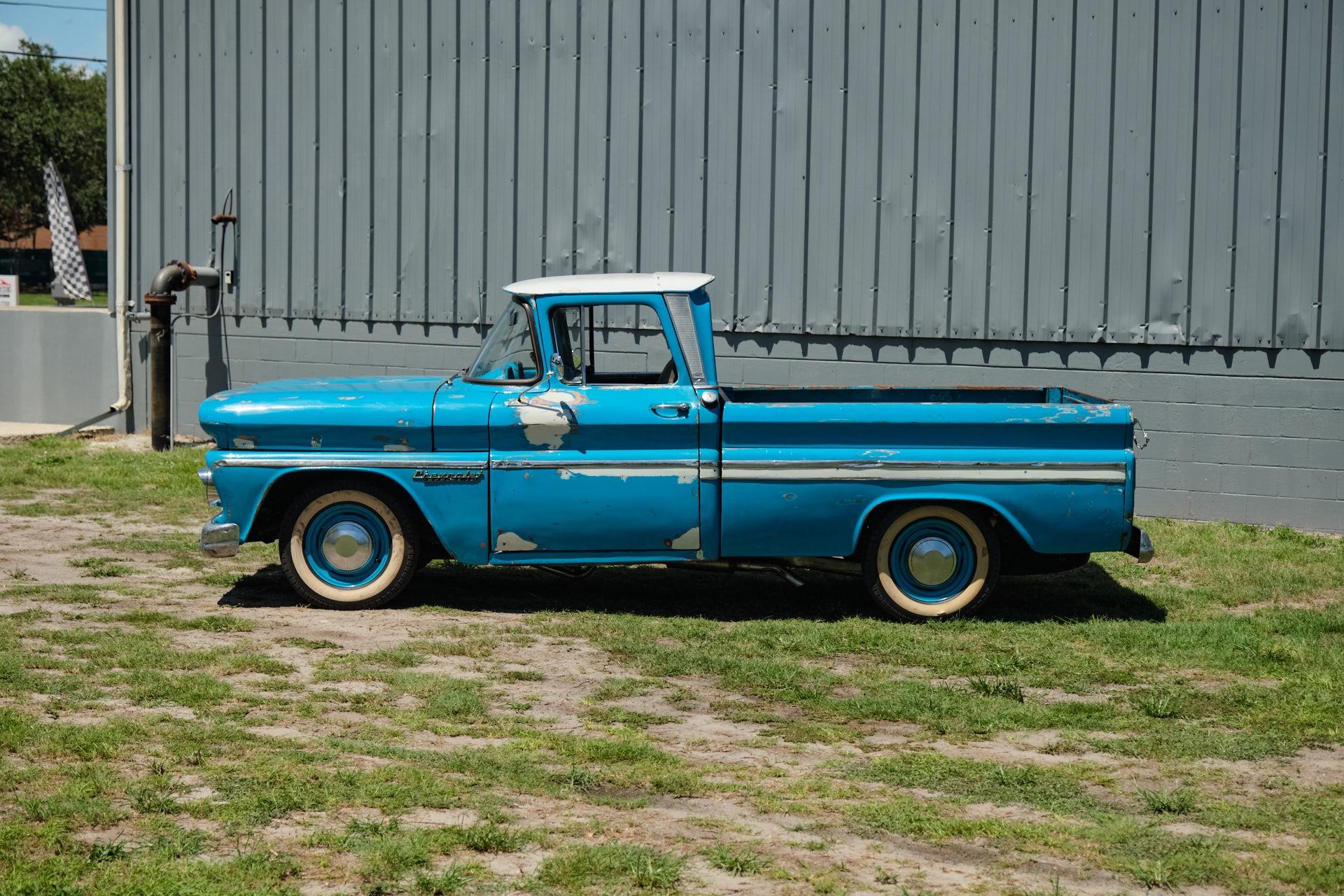 1960 Chevrolet Apache - 3