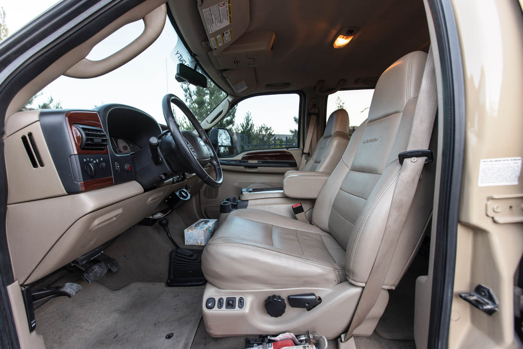 Sold: 2007 Ford F-550 Lariat