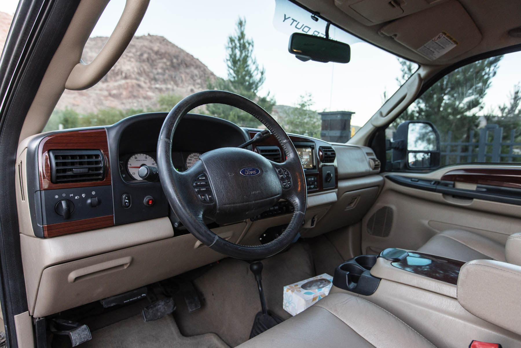 Sold: 2007 Ford F-550 Lariat