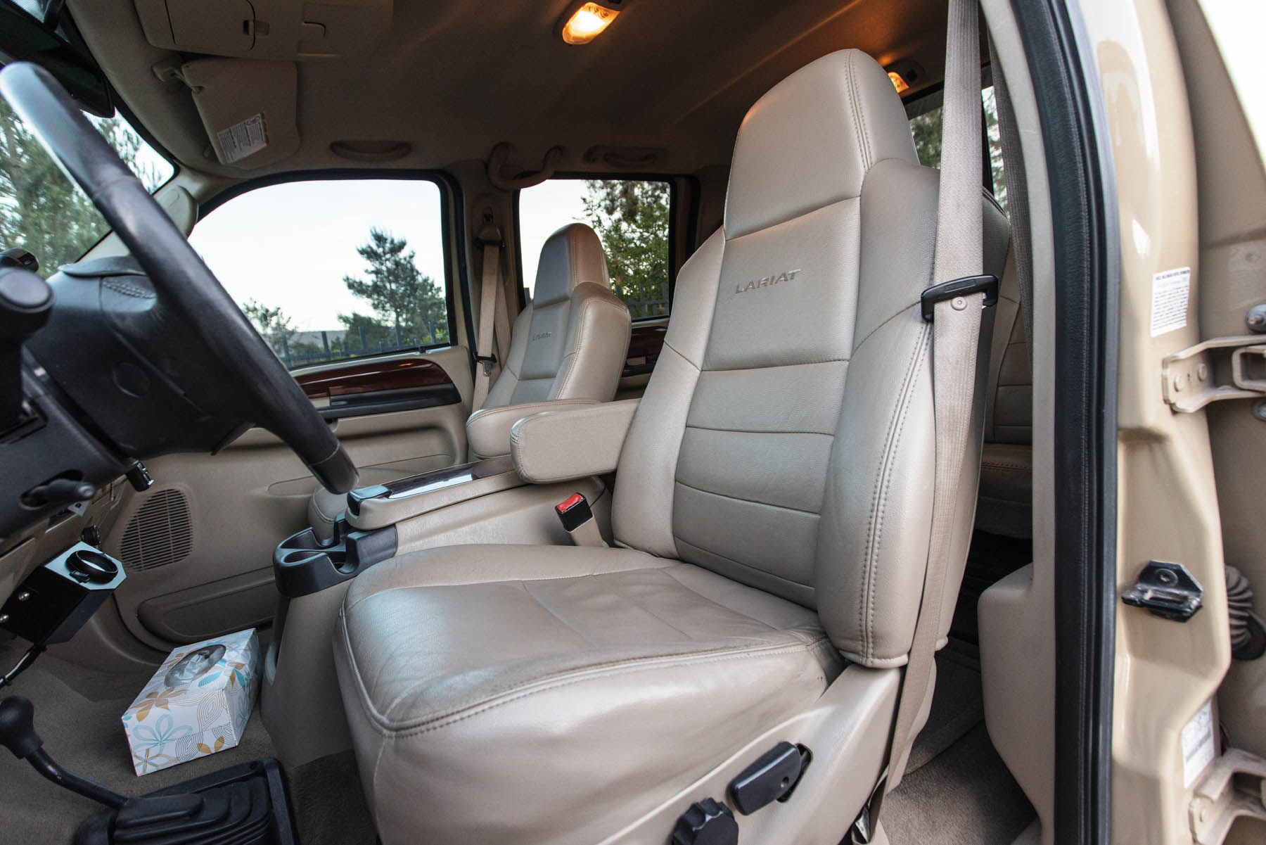 Sold: 2007 Ford F-550 Lariat