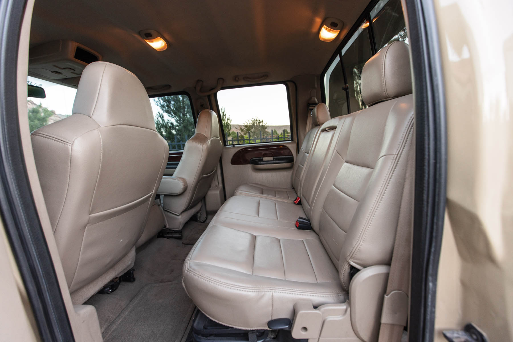 Sold: 2007 Ford F-550 Lariat