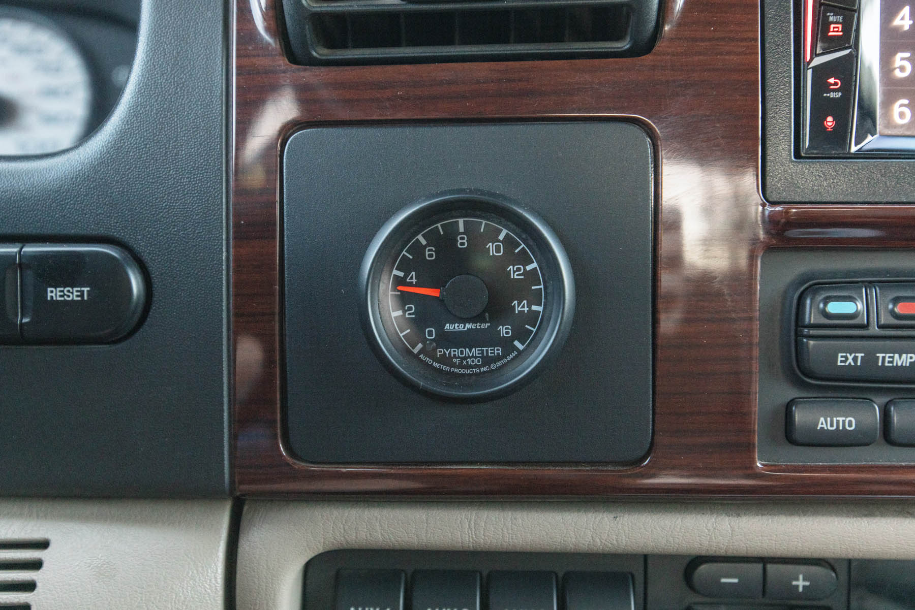 Sold: 2007 Ford F-550 Lariat - 2