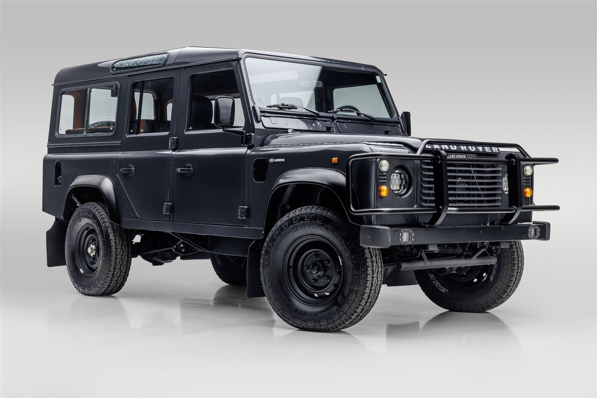 Sold: 1995 Land Rover Defender 110