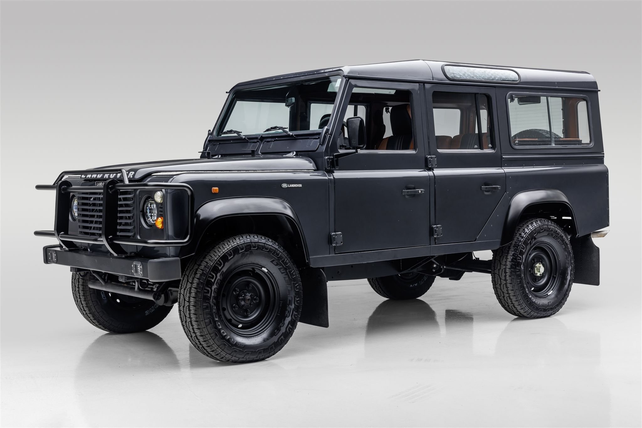 Sold: 1995 Land Rover Defender 110